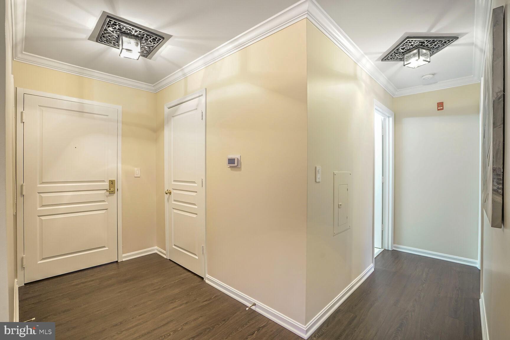SAVOY PARK CONDOMINIUMS - Residential