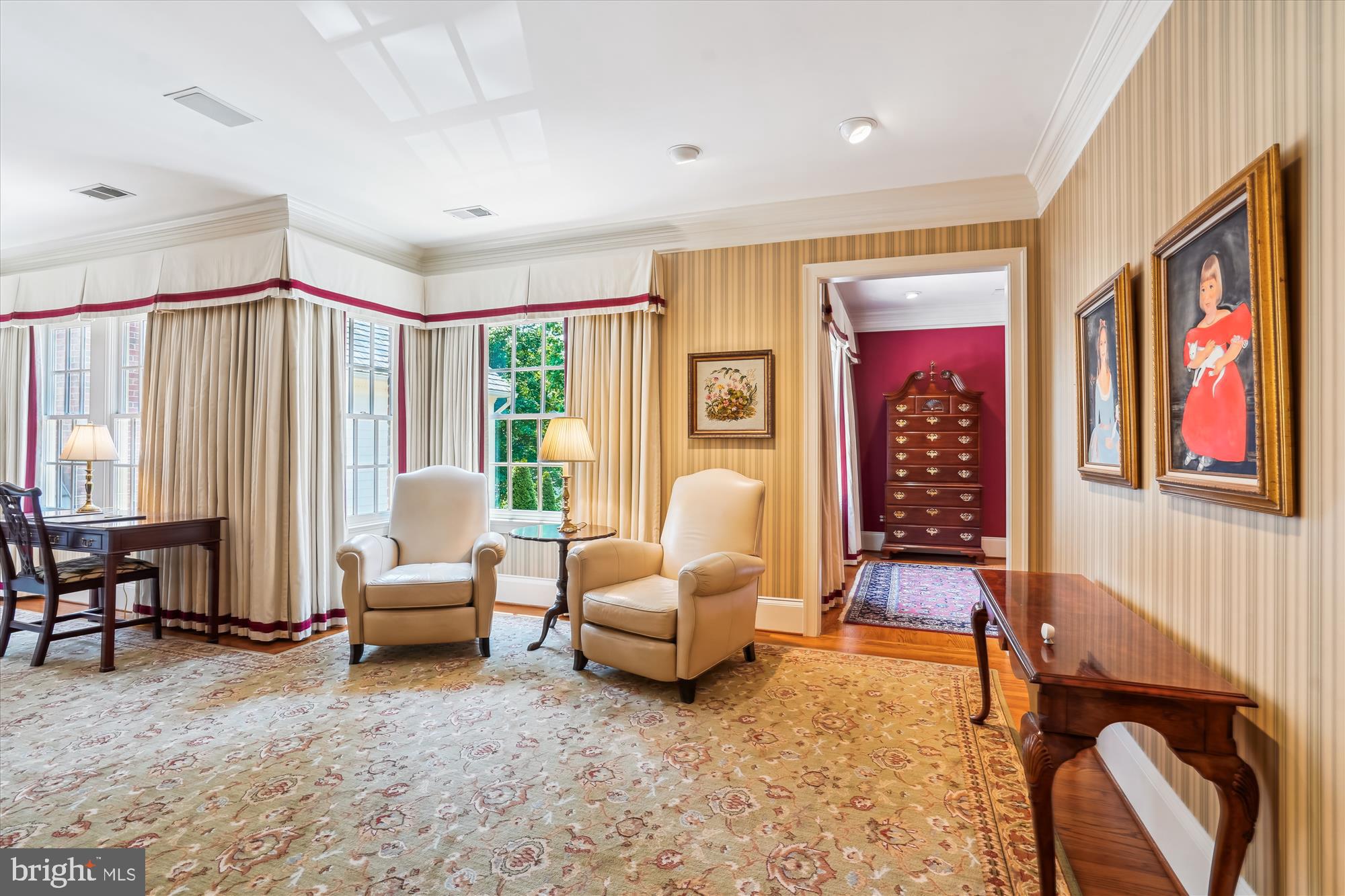WILLIAMSBURG COMMONS - Residential