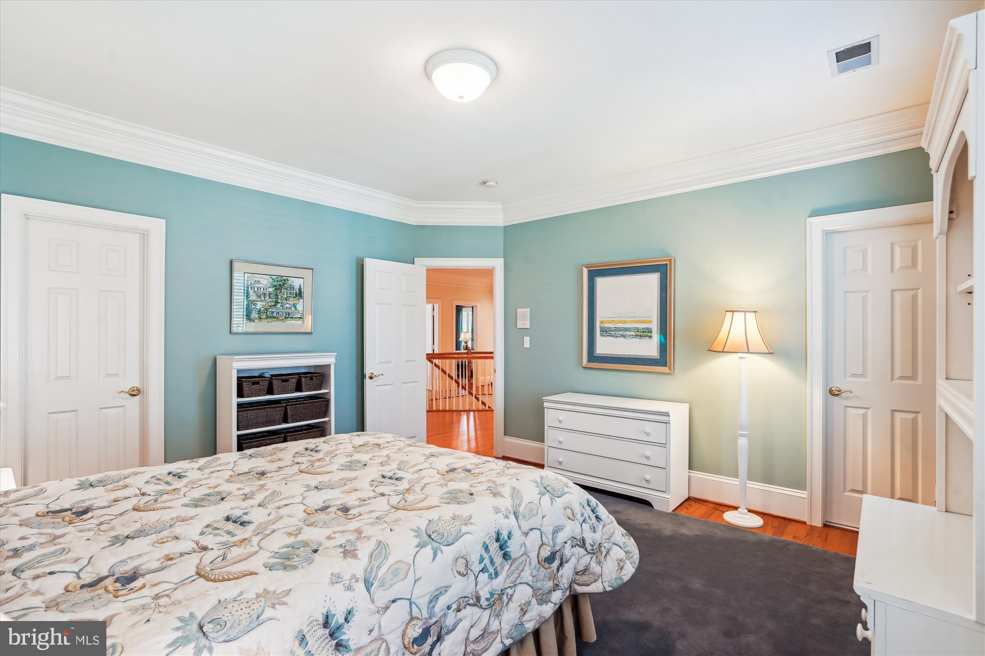 WILLIAMSBURG COMMONS - Residential