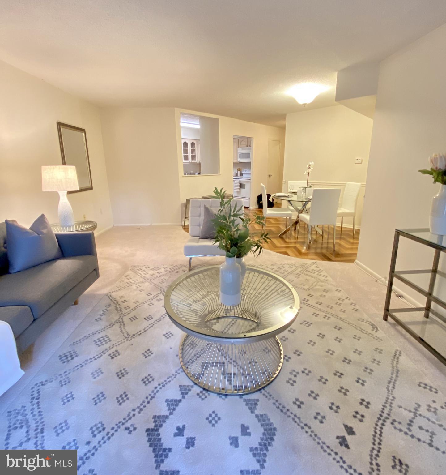 AVENUE OF THE ARTS - Residential