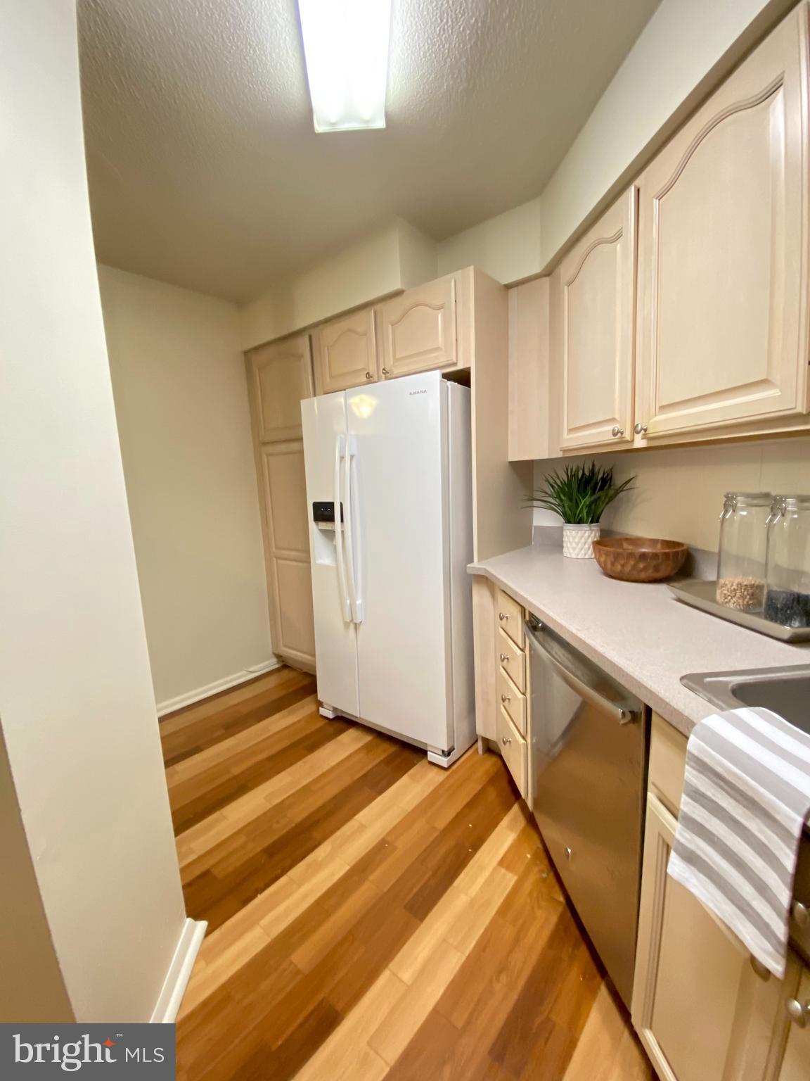 AVENUE OF THE ARTS - Residential