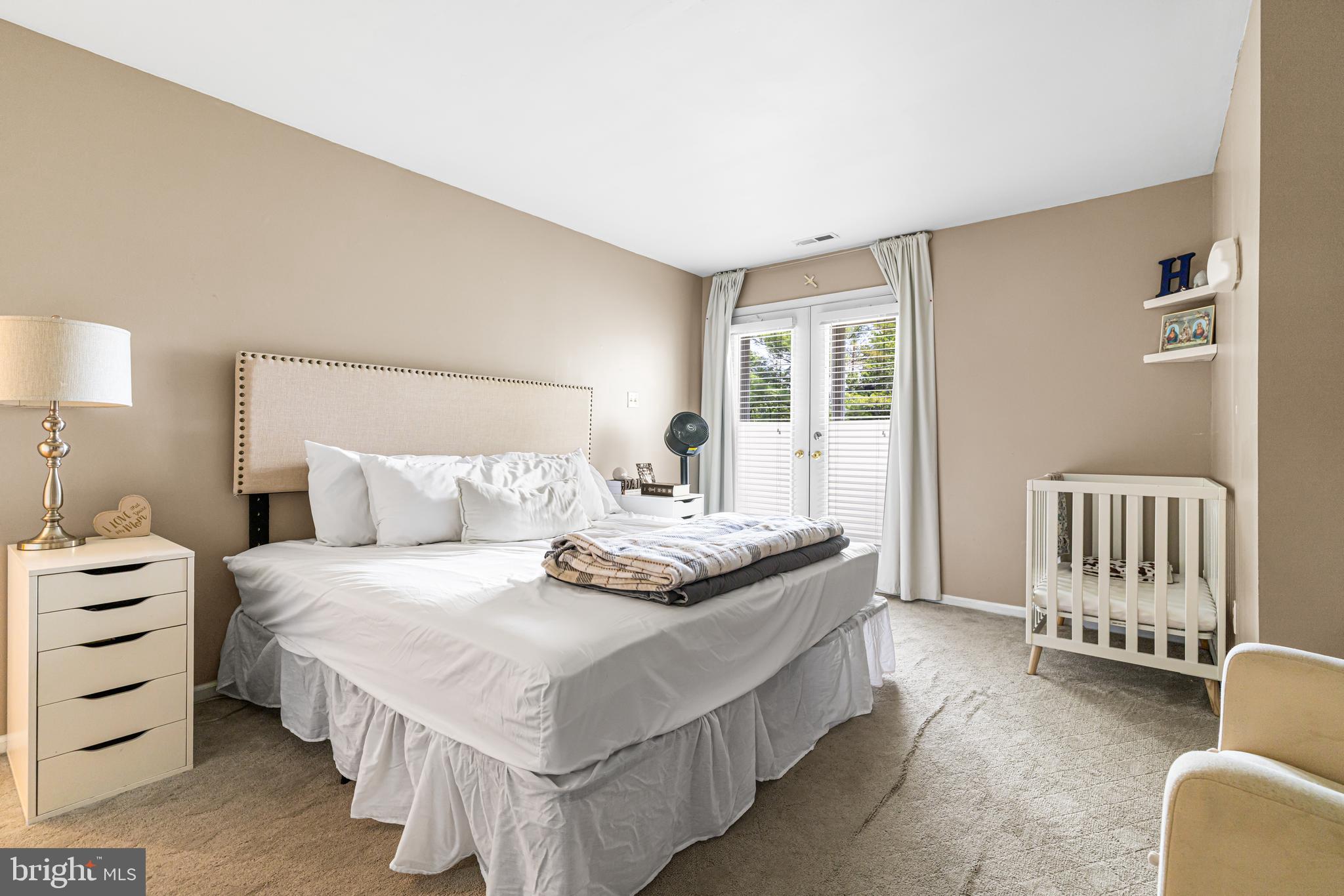 CRESTWOOD CONDO - Residential