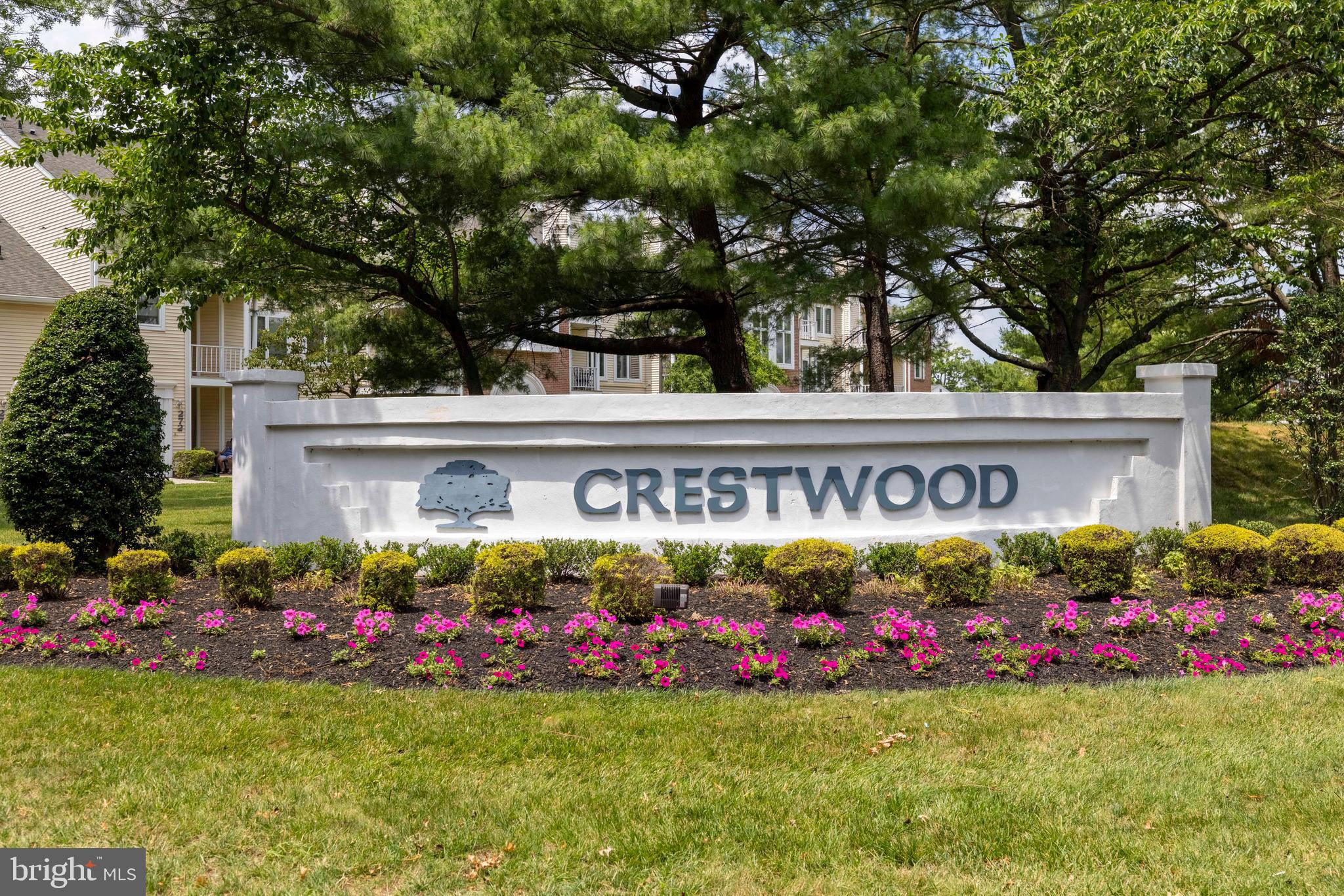 CRESTWOOD CONDO - Residential