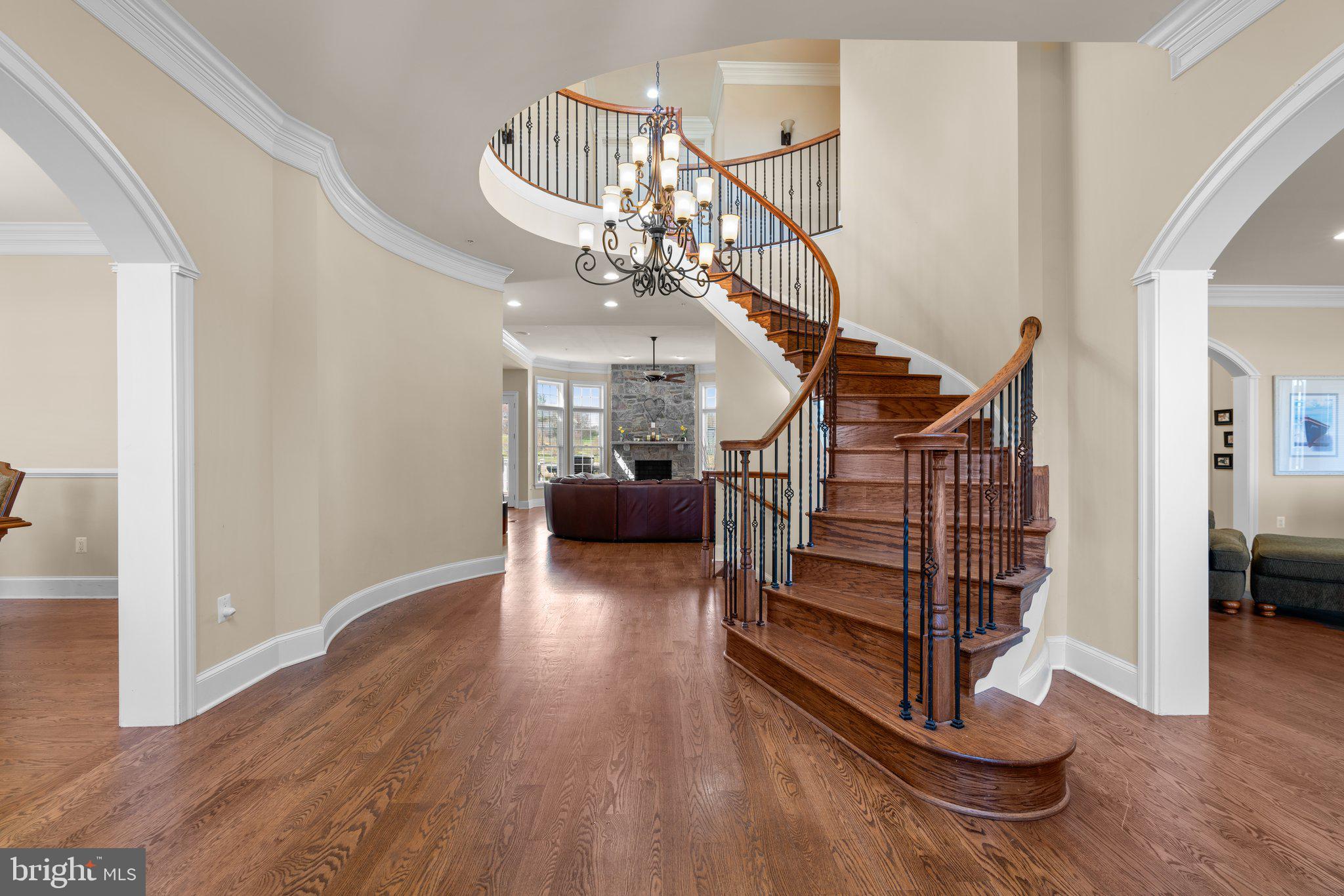 LAYTONSVILLE OUTSIDE - Residential