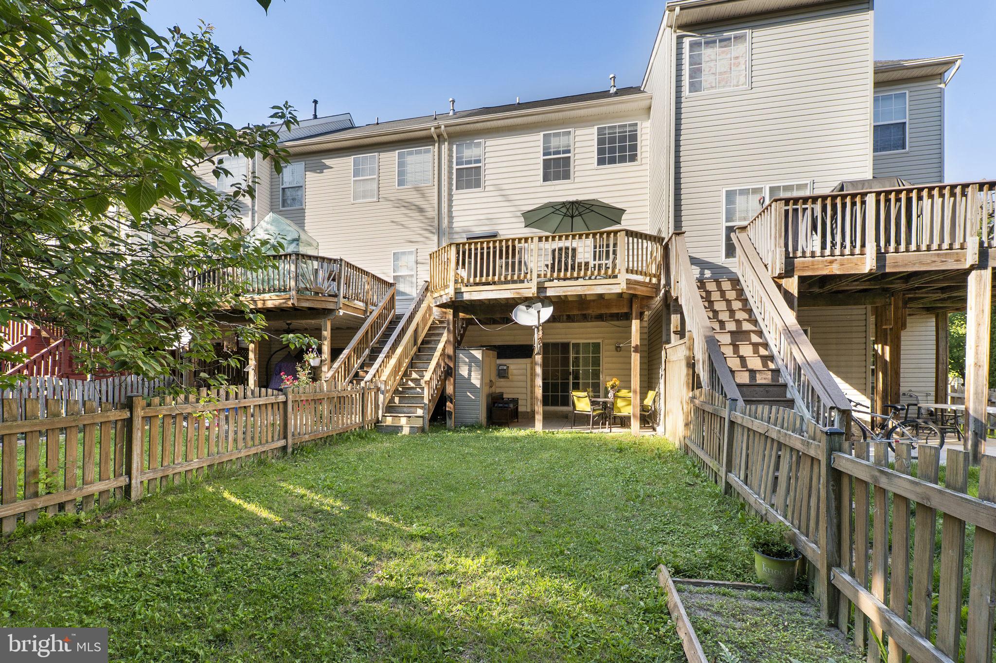 TWIN ARCH CROSSING - Residential