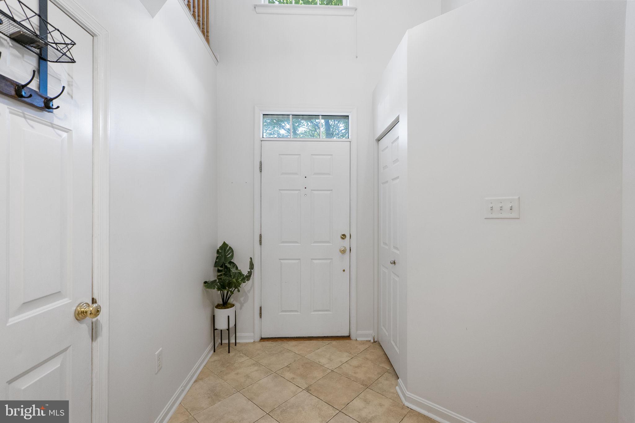TWIN ARCH CROSSING - Residential
