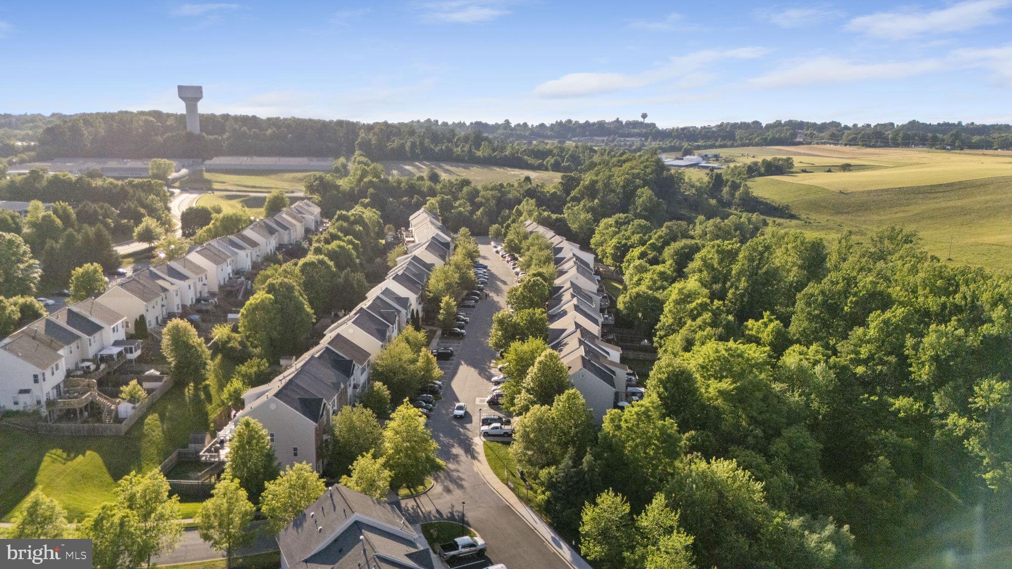 TWIN ARCH CROSSING - Residential