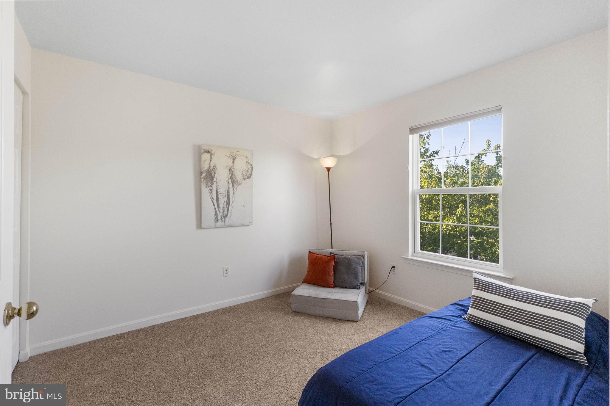 TWIN ARCH CROSSING - Residential