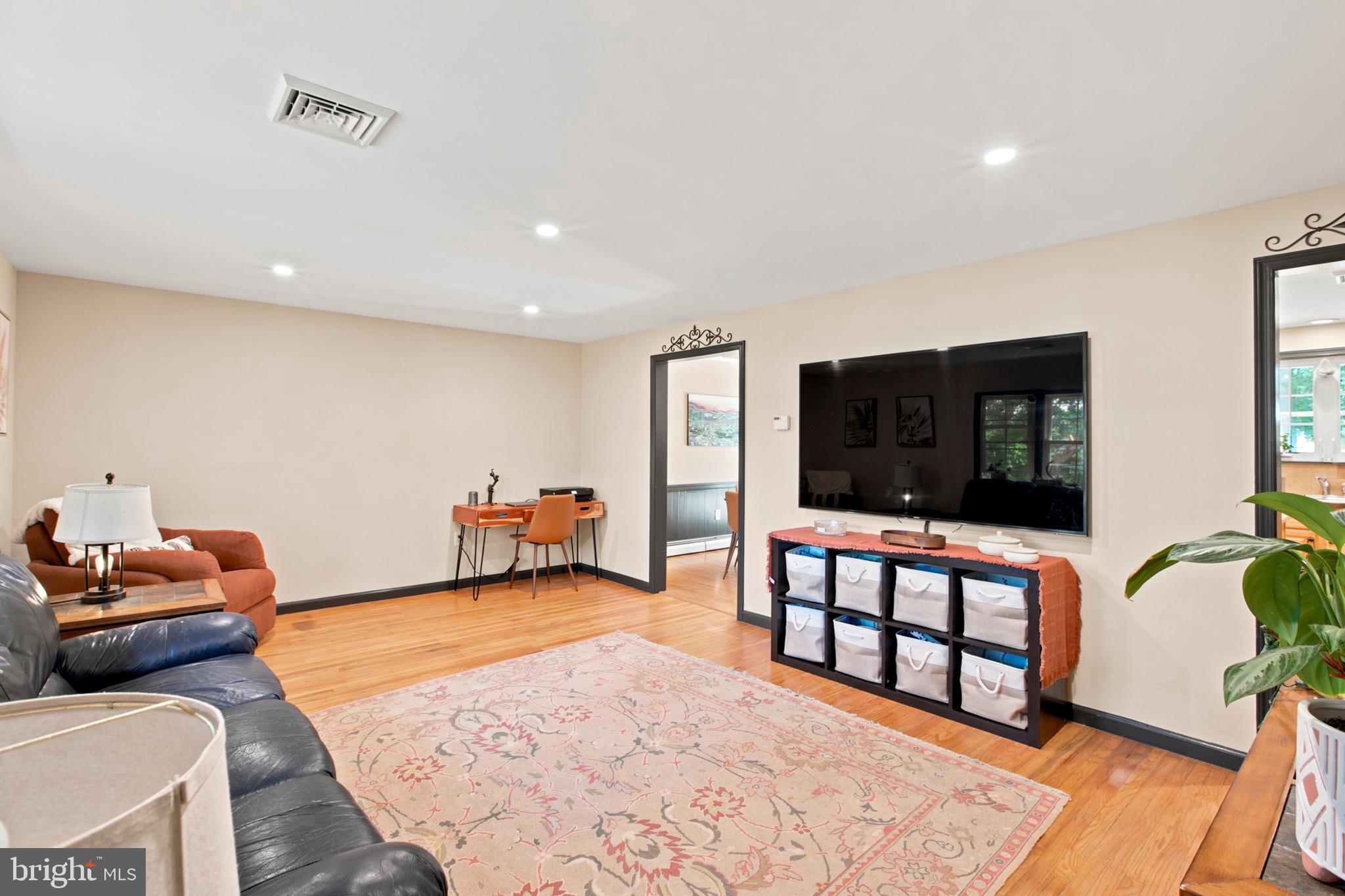 MILL CREEK VIL - Residential