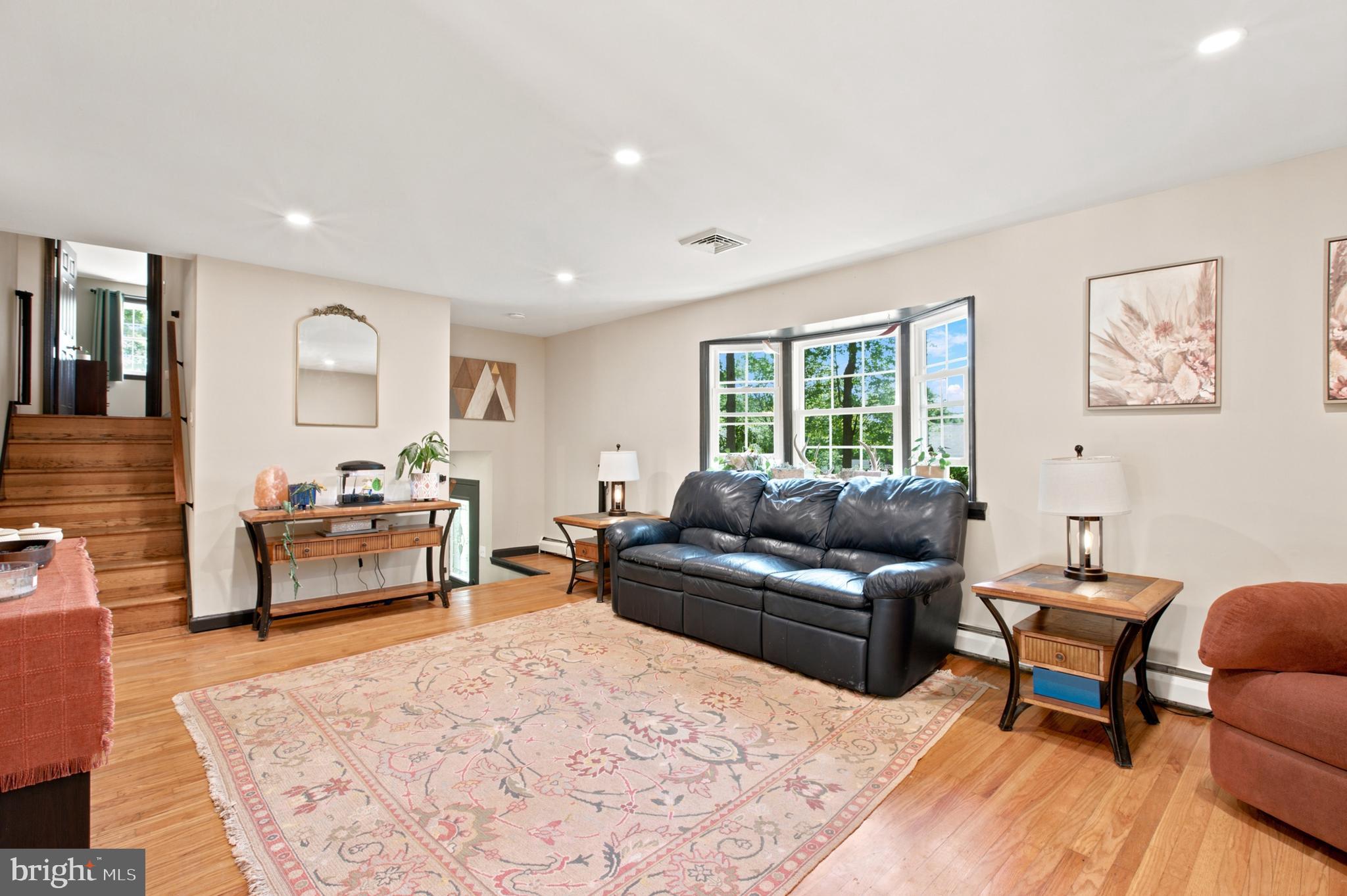 MILL CREEK VIL - Residential