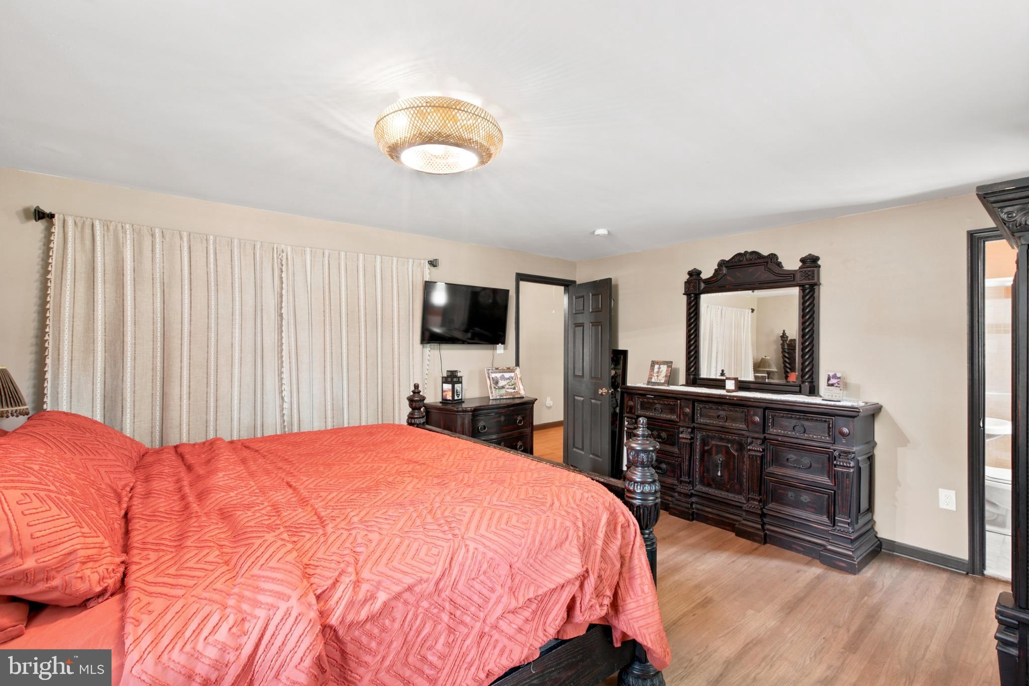MILL CREEK VIL - Residential