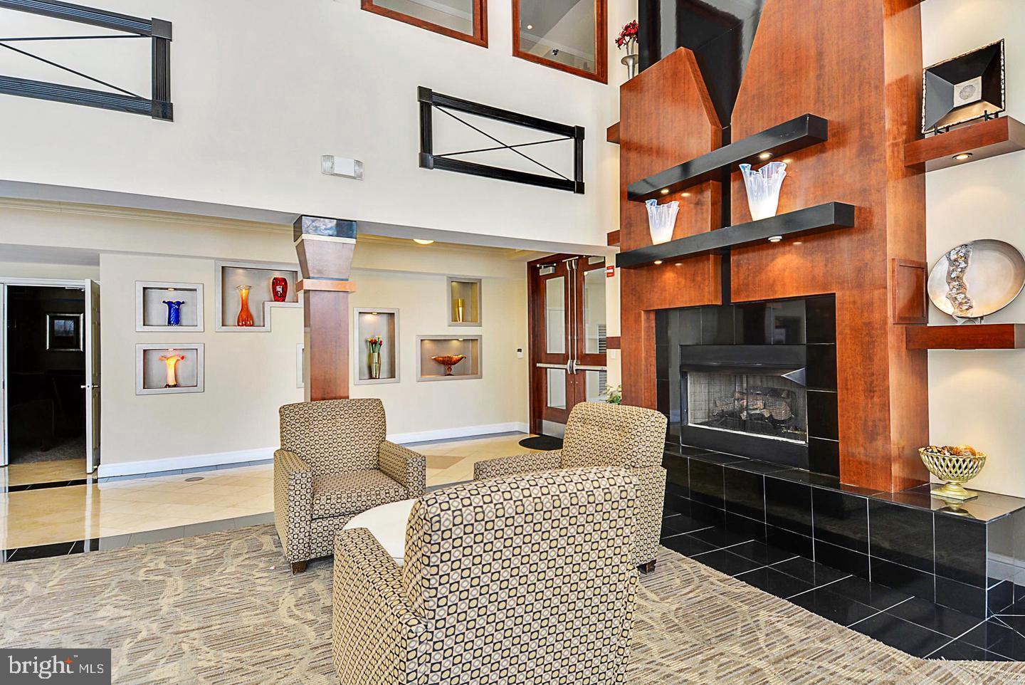 FITZ AT ROCKVILLE TOWN C - Residential