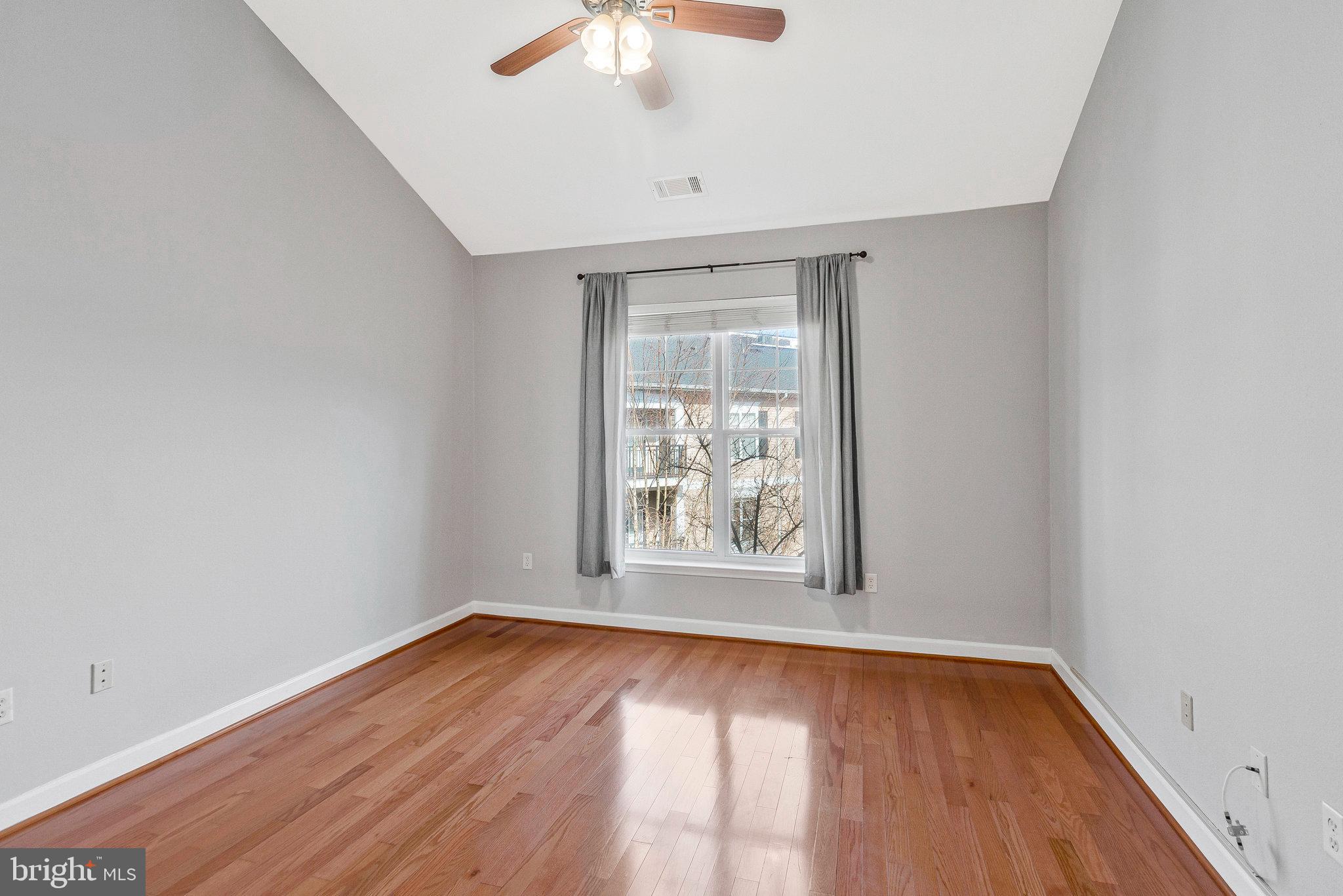 FITZ AT ROCKVILLE TOWN C - Residential