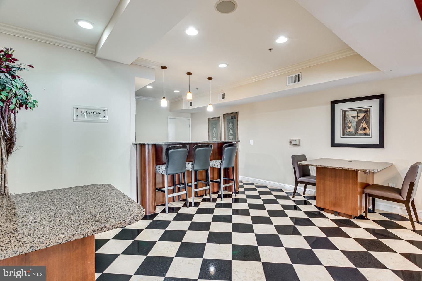 FITZ AT ROCKVILLE TOWN C - Residential