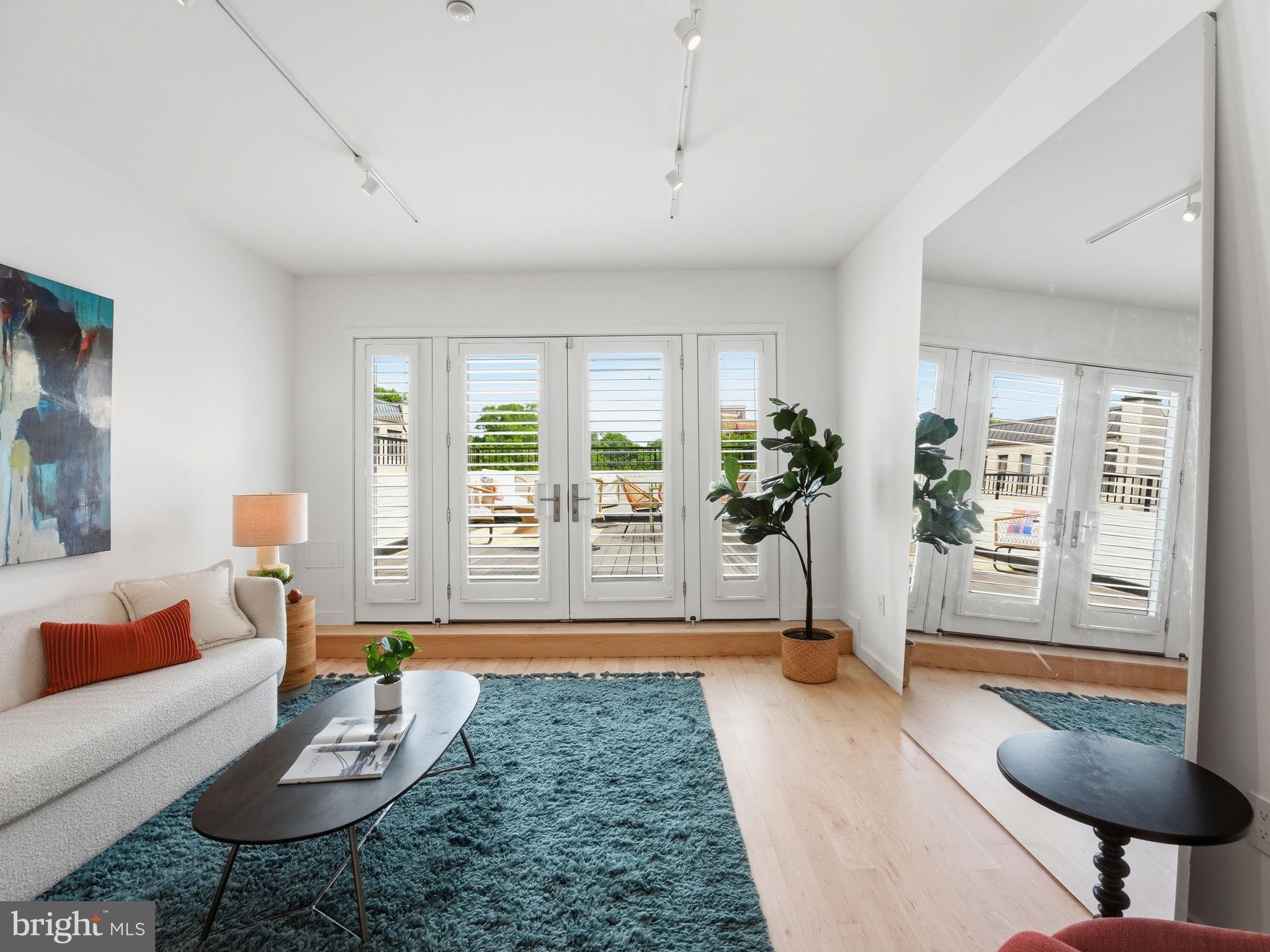 KALORAMA TRIANGLE - Residential