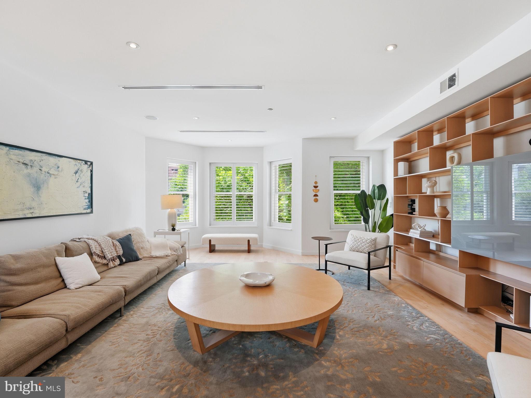 KALORAMA TRIANGLE - Residential