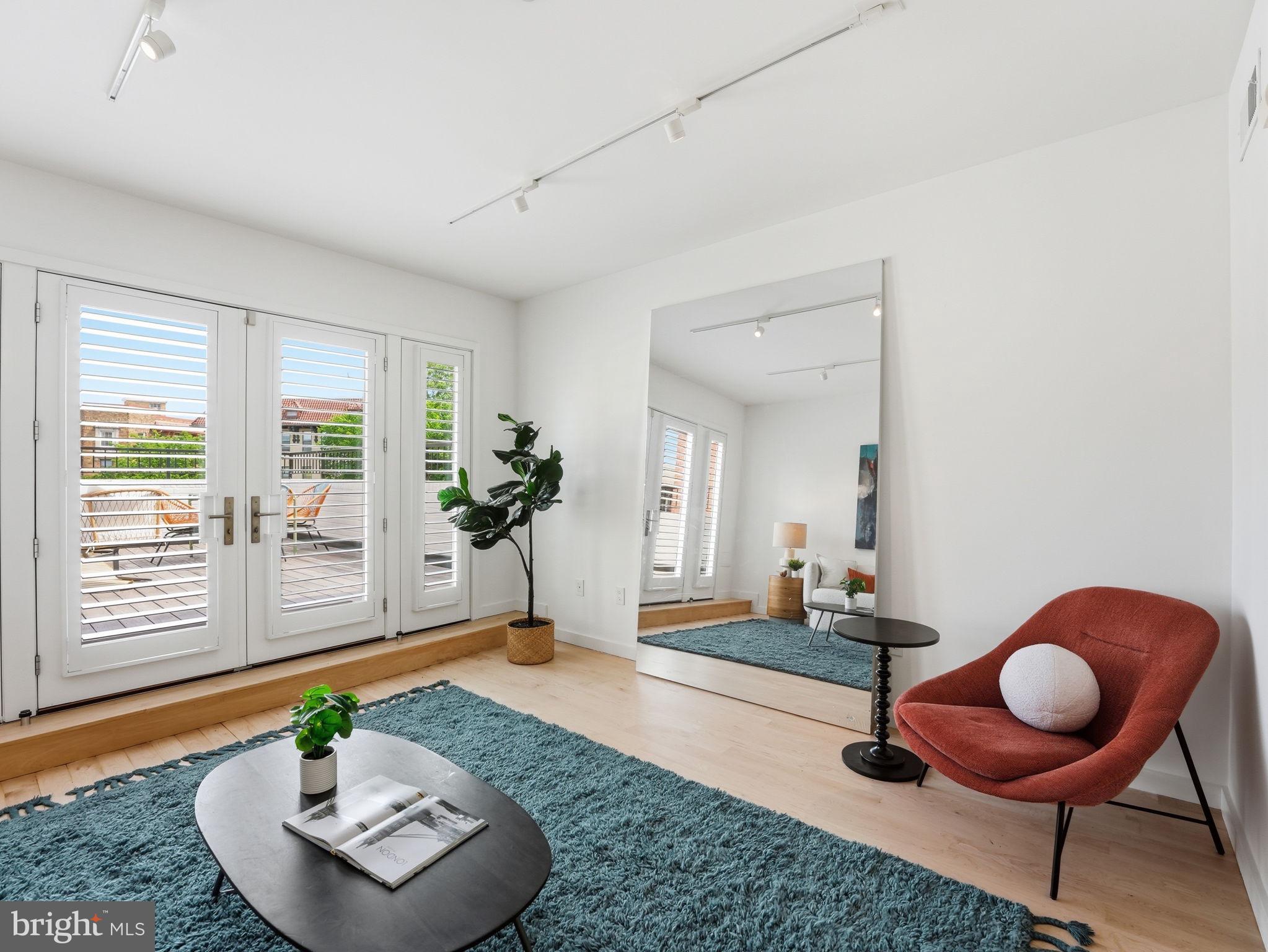 KALORAMA TRIANGLE - Residential