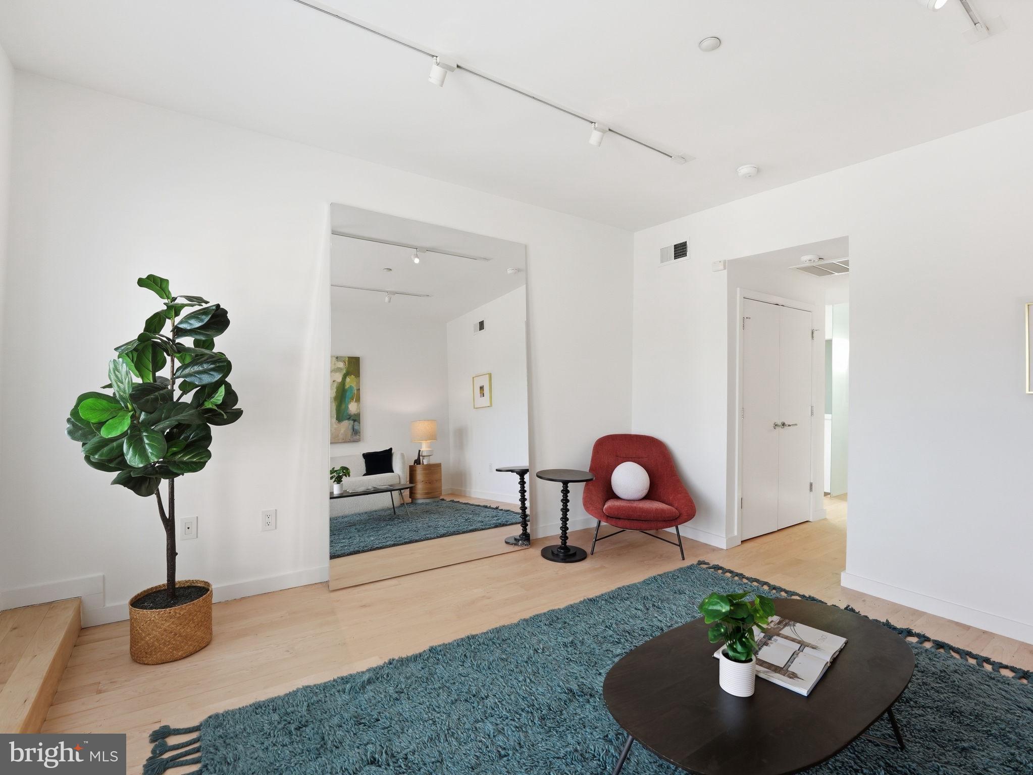 KALORAMA TRIANGLE - Residential