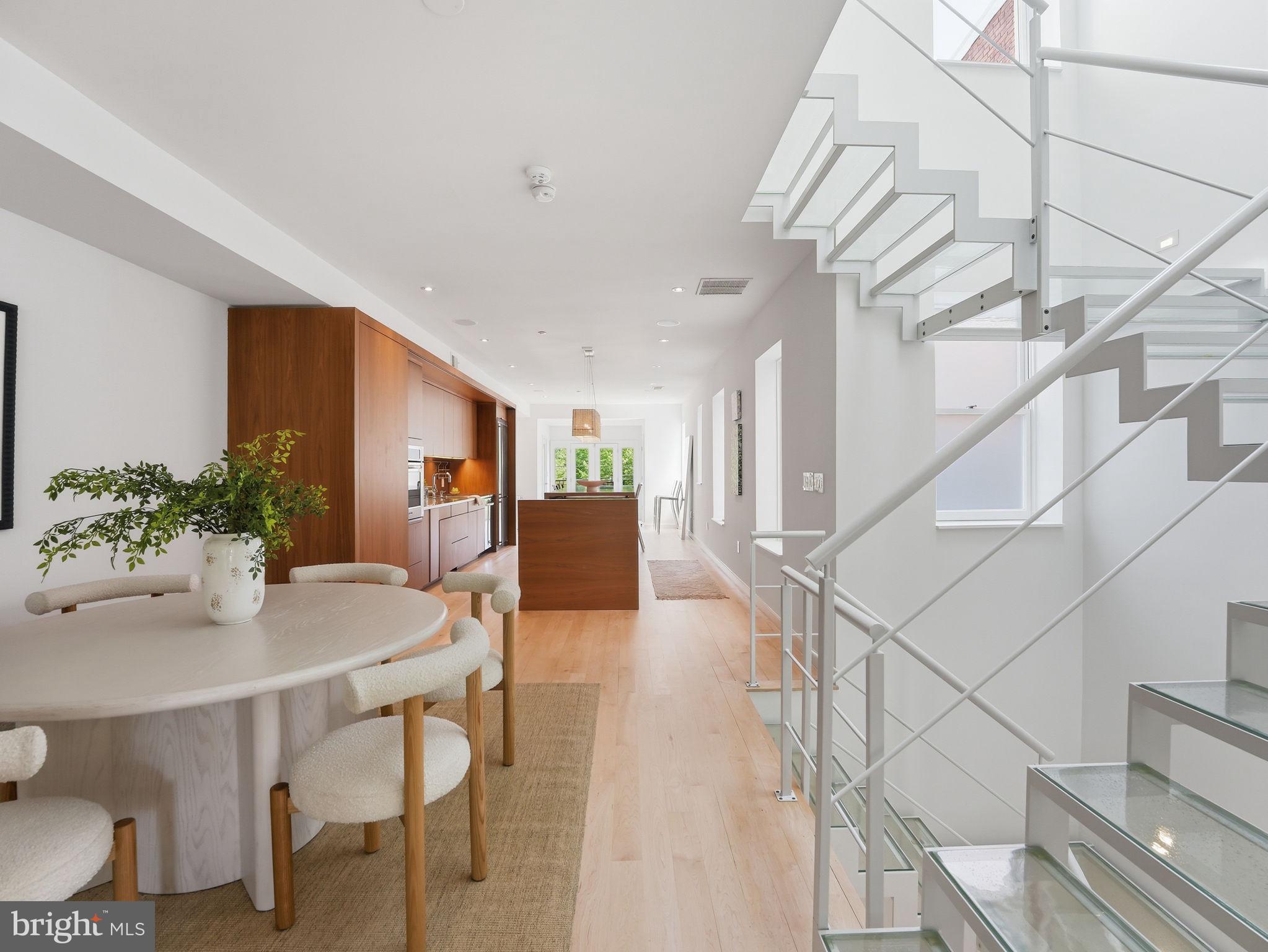 KALORAMA TRIANGLE - Residential