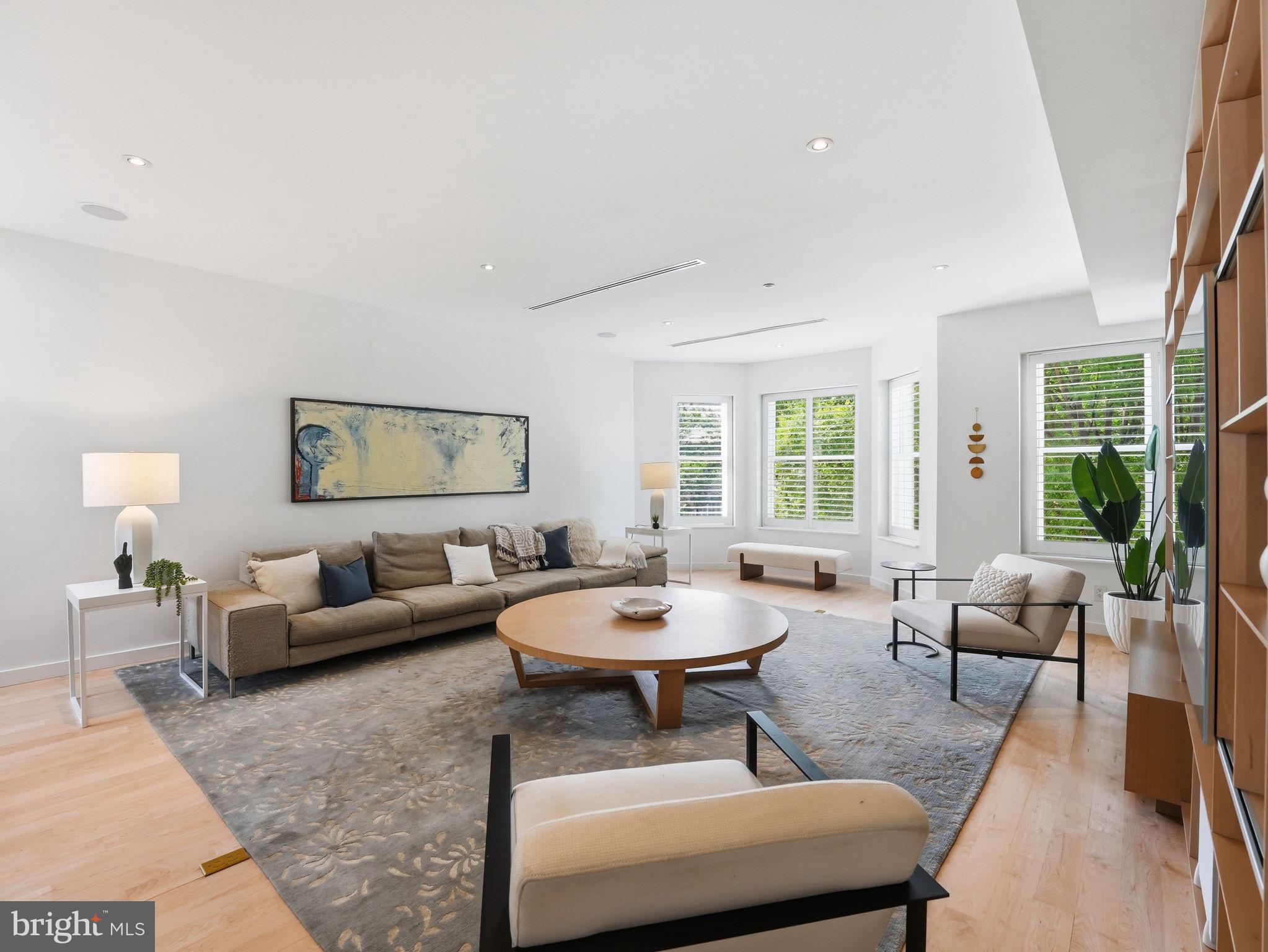 KALORAMA TRIANGLE - Residential
