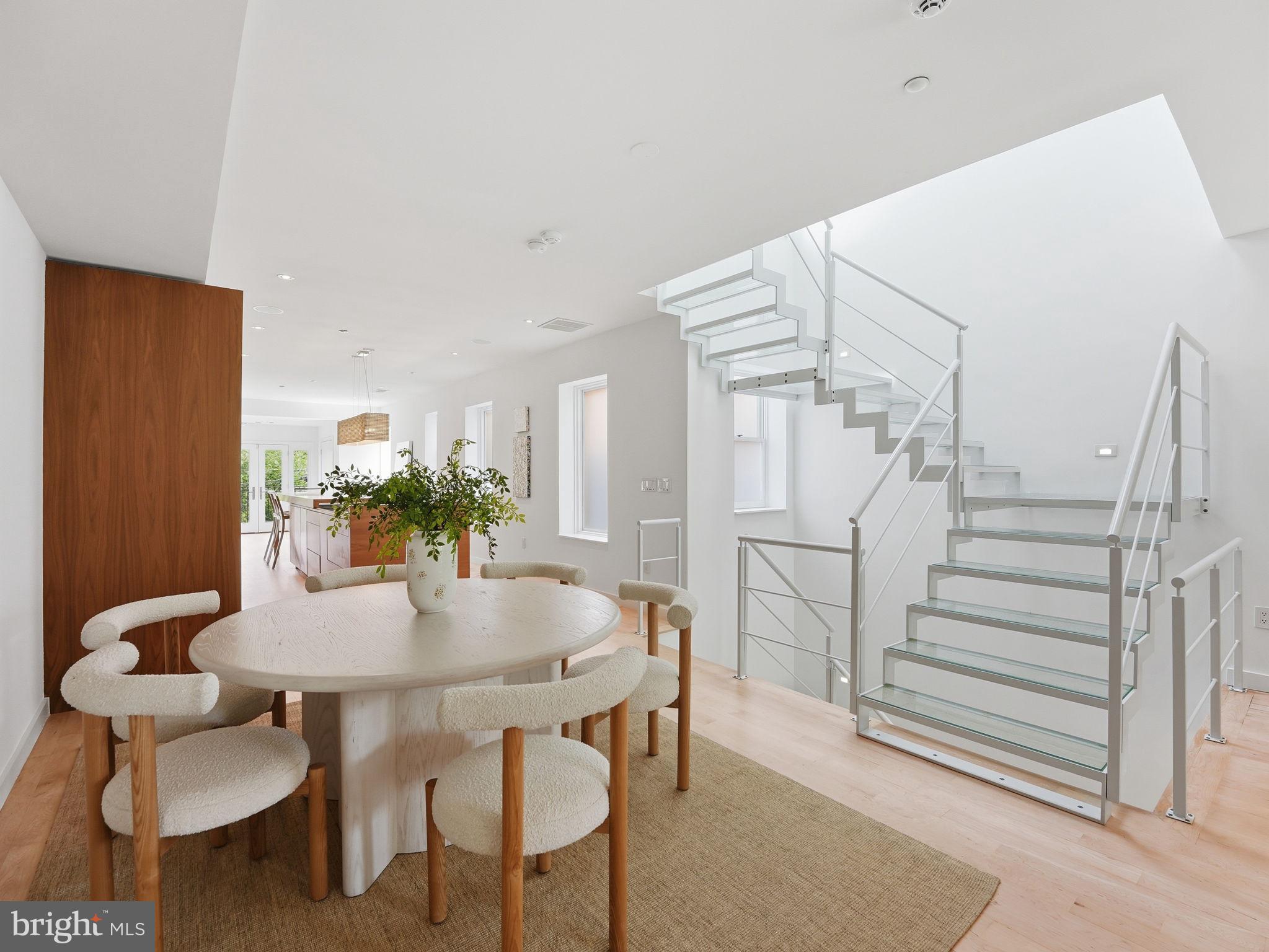 KALORAMA TRIANGLE - Residential