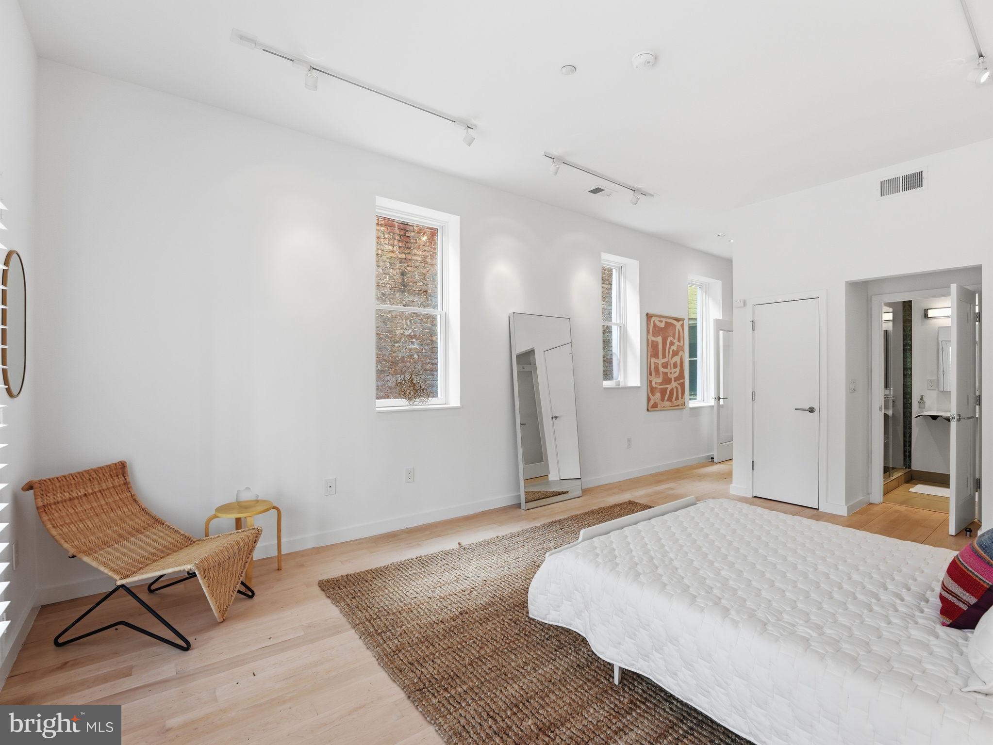 KALORAMA TRIANGLE - Residential
