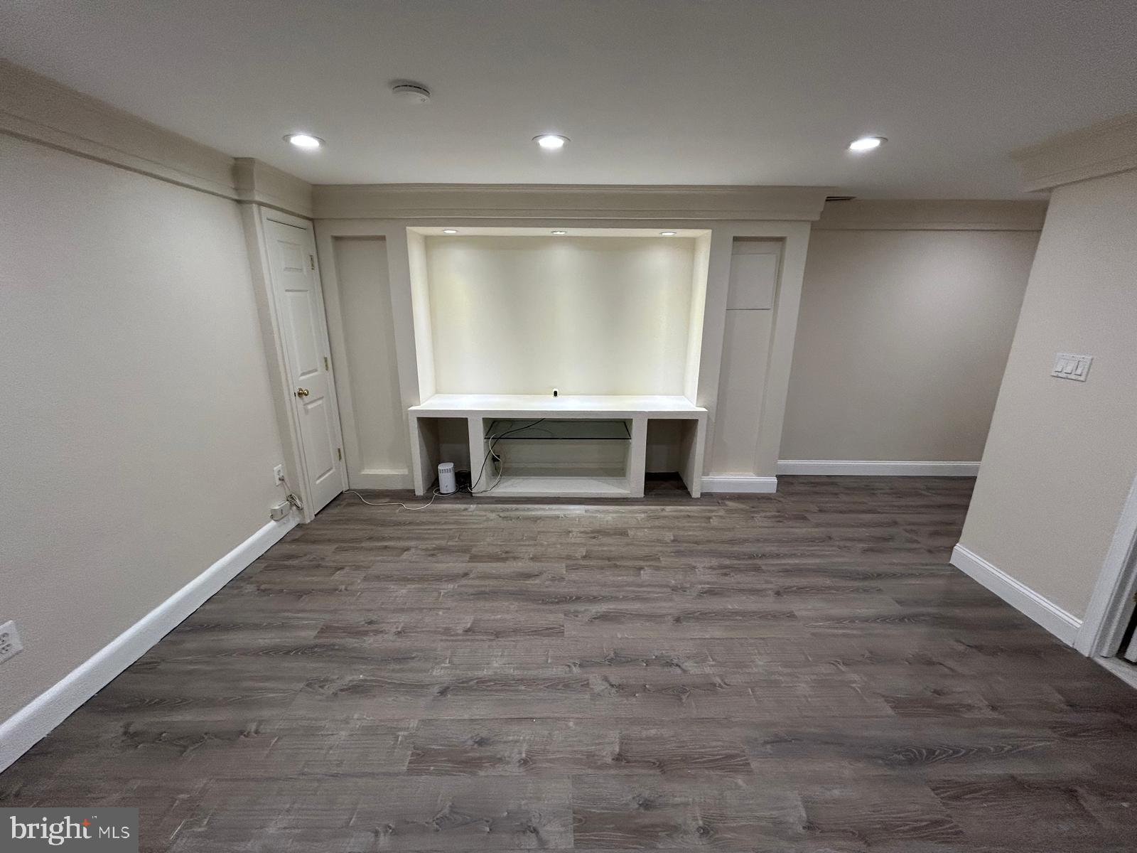 JAMES CREEK - Residential