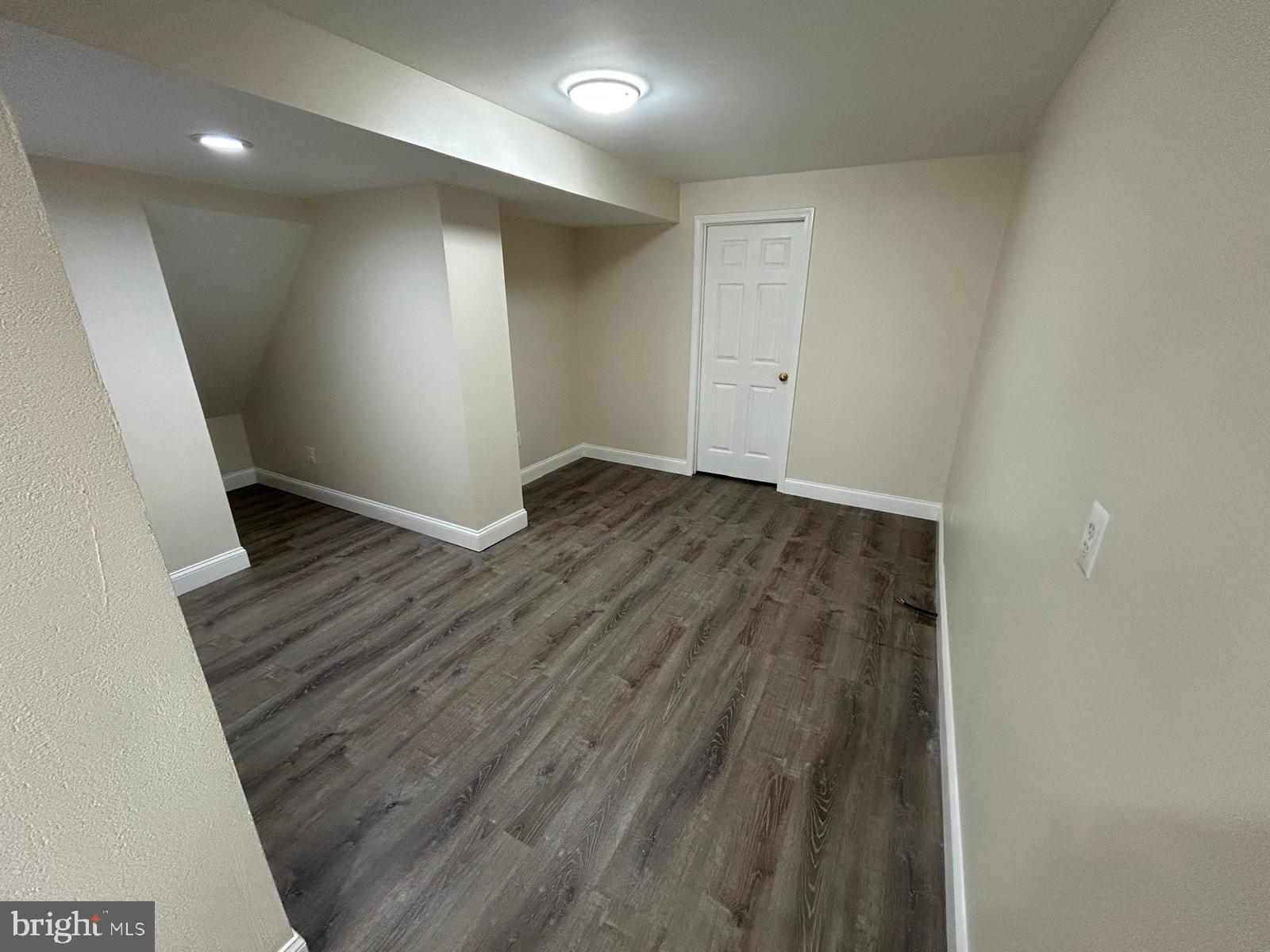 JAMES CREEK - Residential