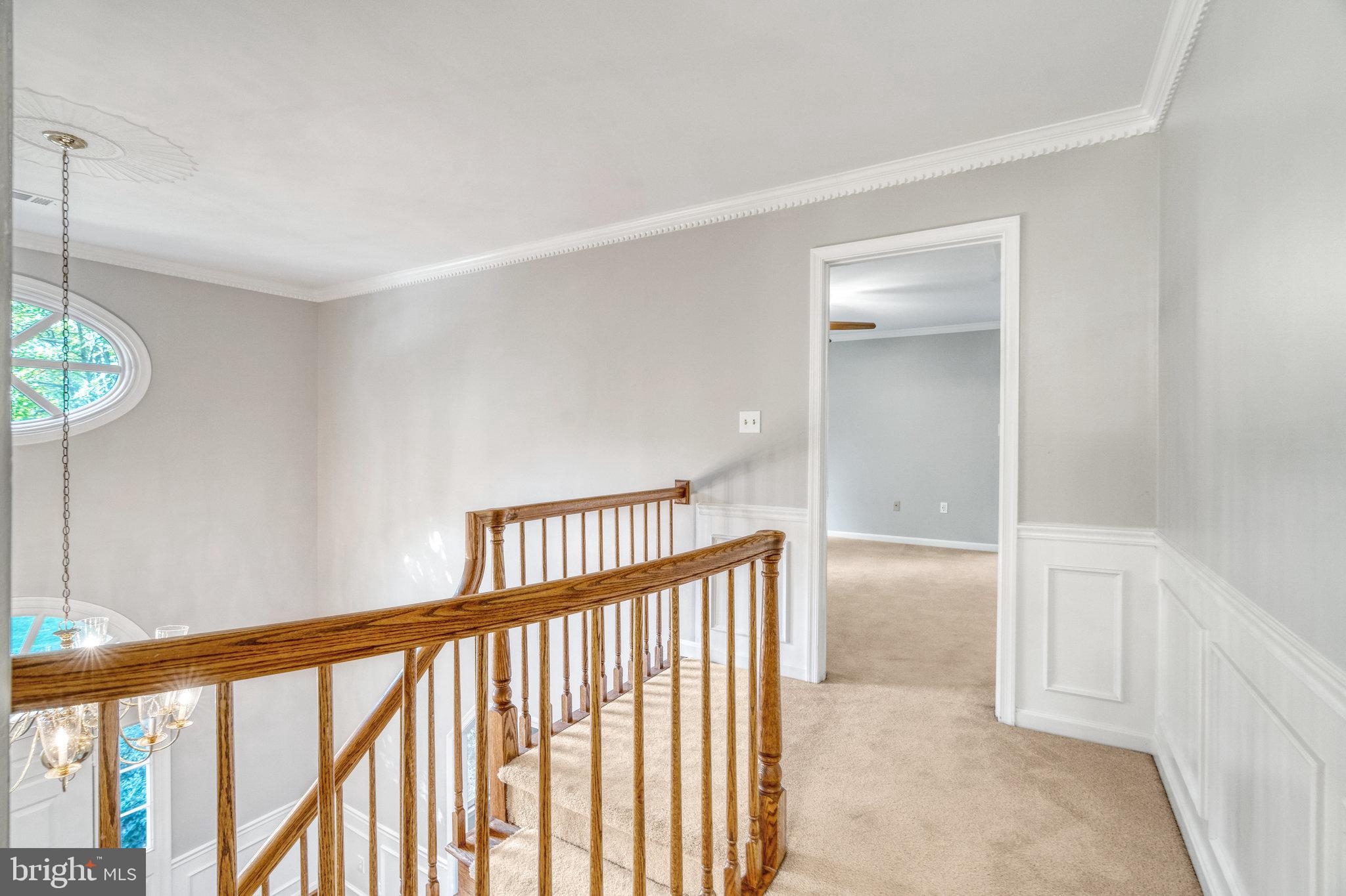 HOLLY KNOLL - Residential Lease