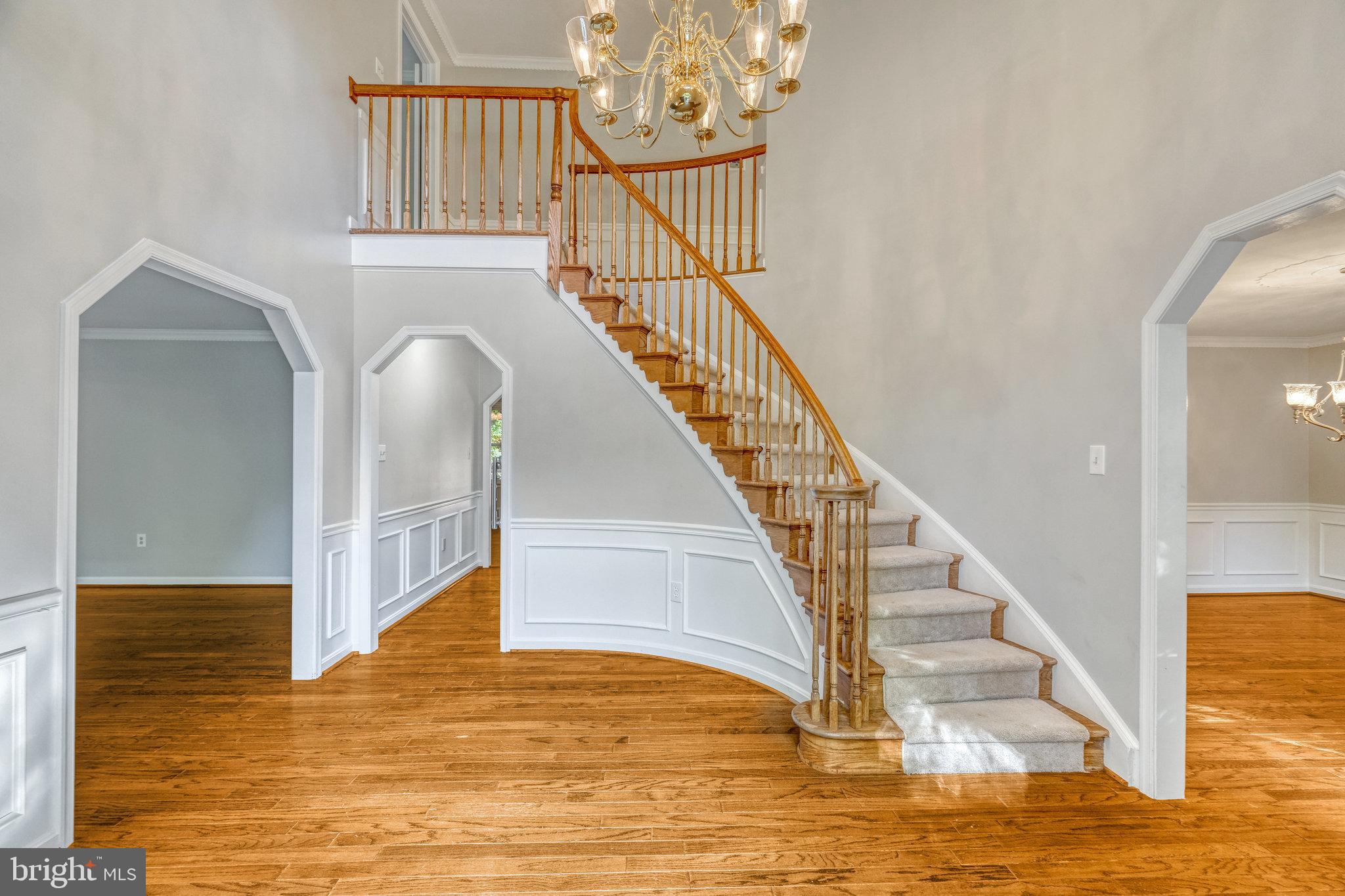 HOLLY KNOLL - Residential Lease