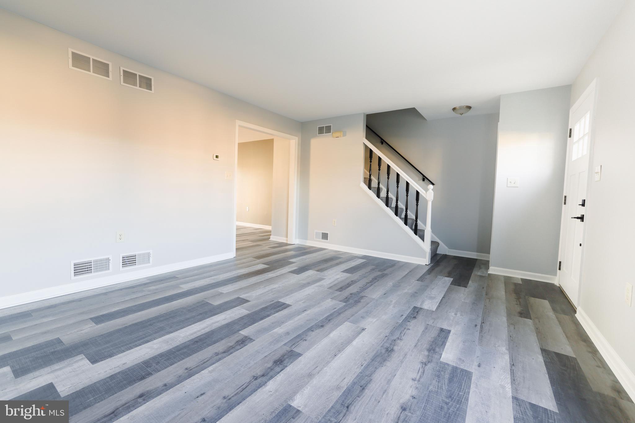 HAMPDEN COURT - Residential