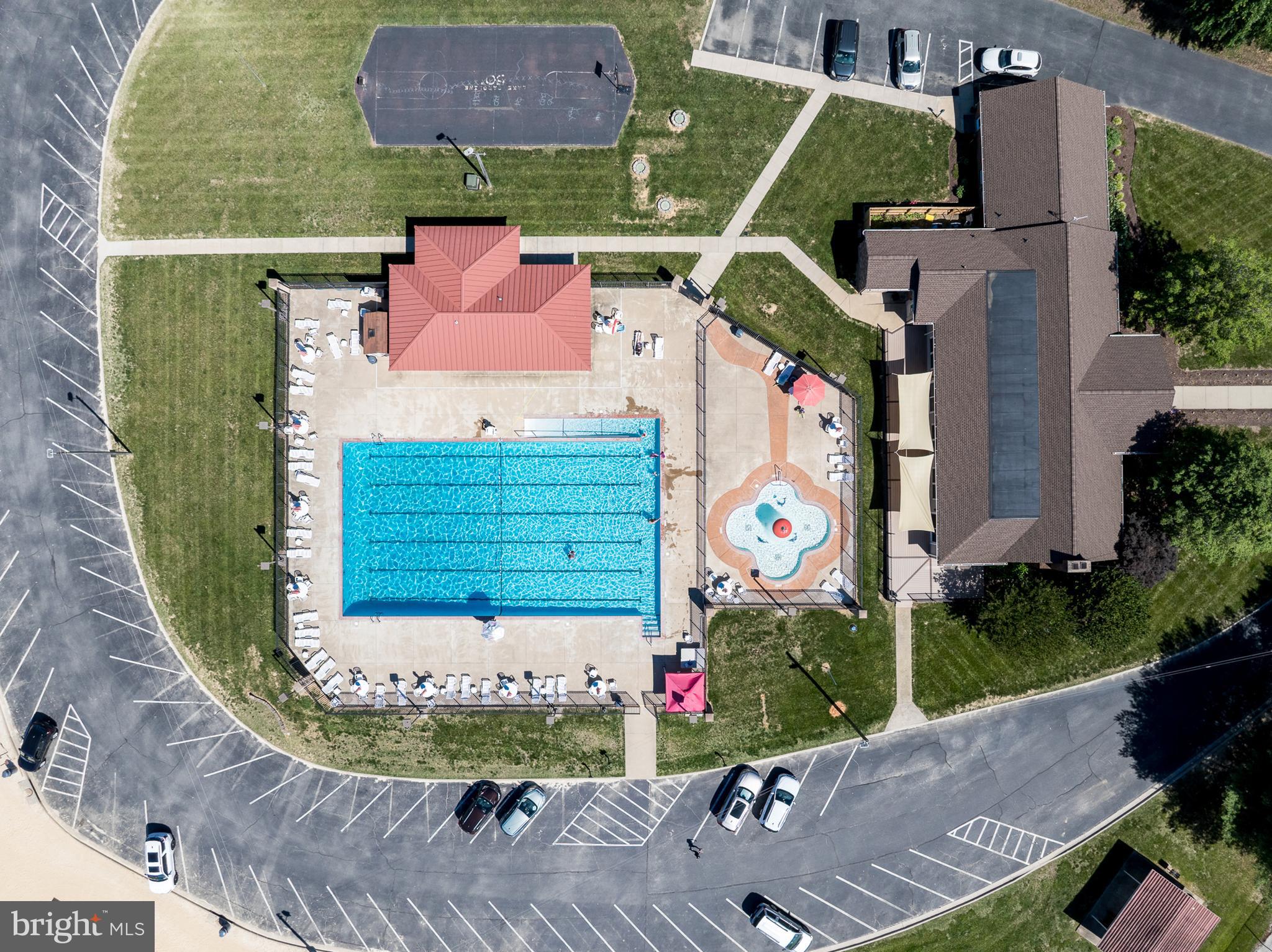 LAKE CAROLINE - Residential