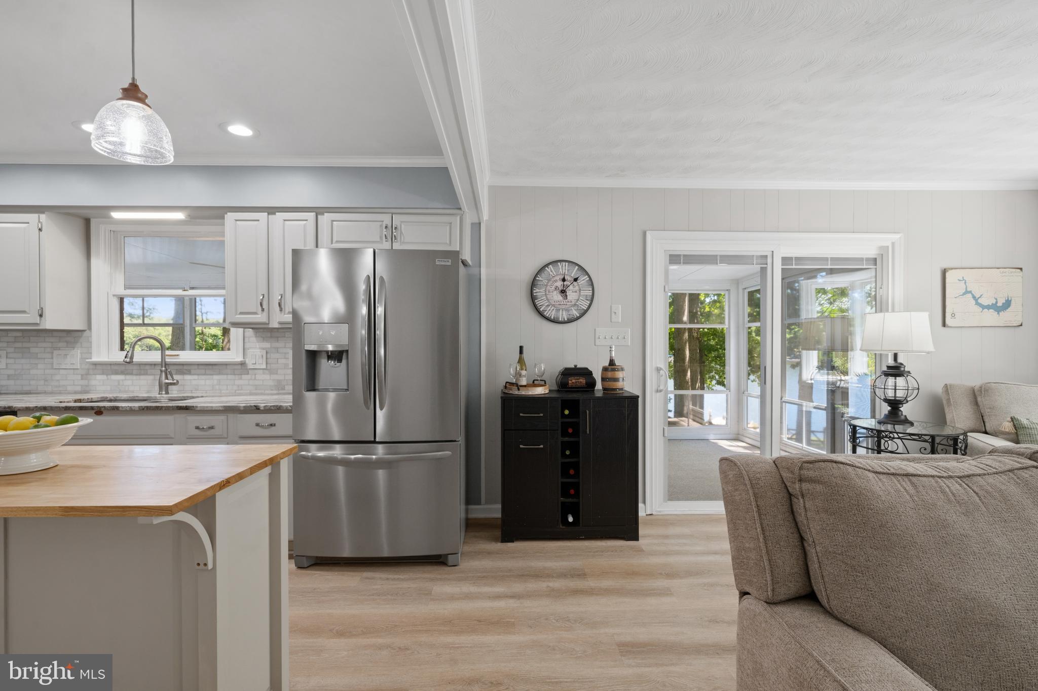 LAKE CAROLINE - Residential
