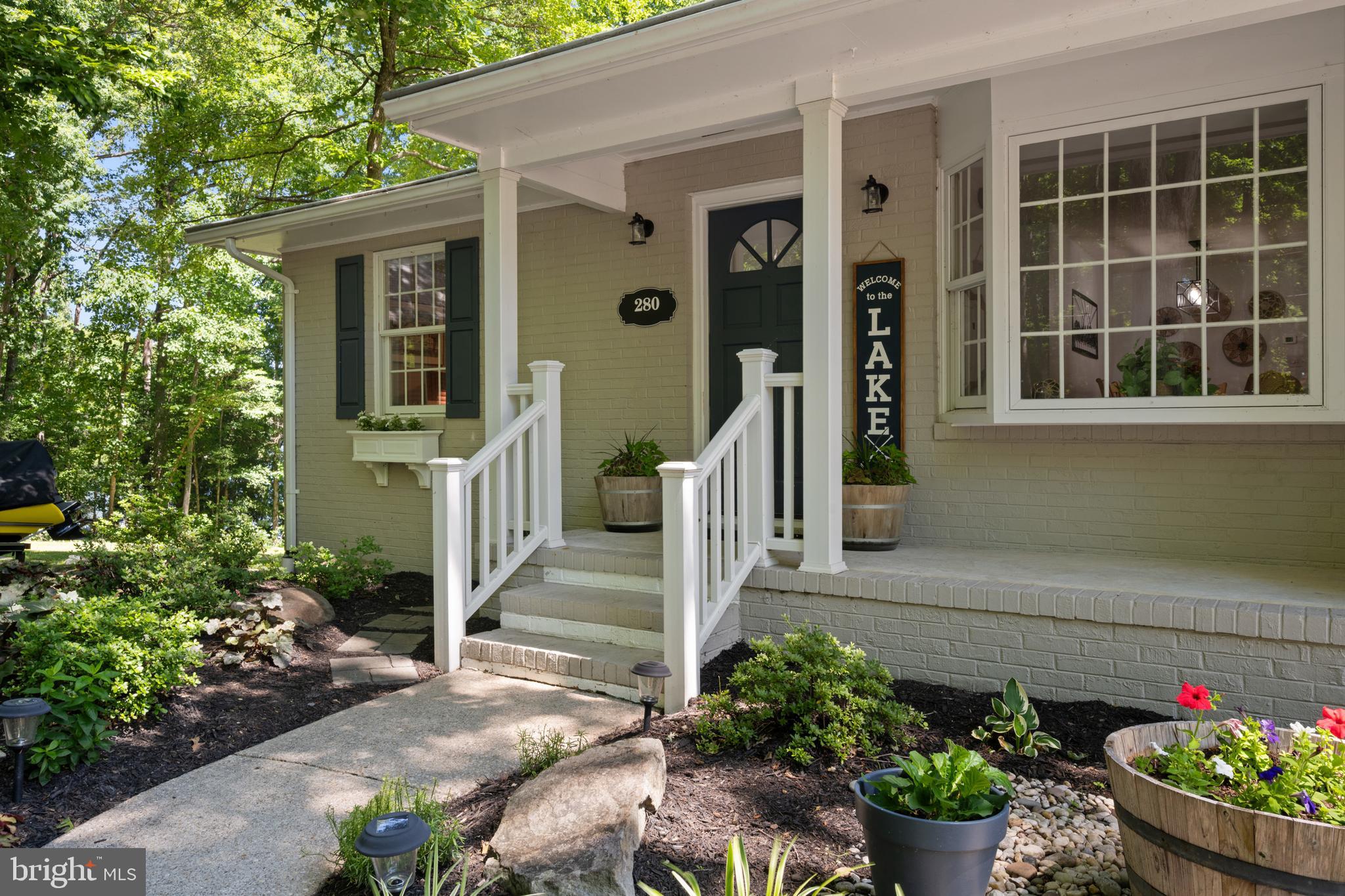 LAKE CAROLINE - Residential
