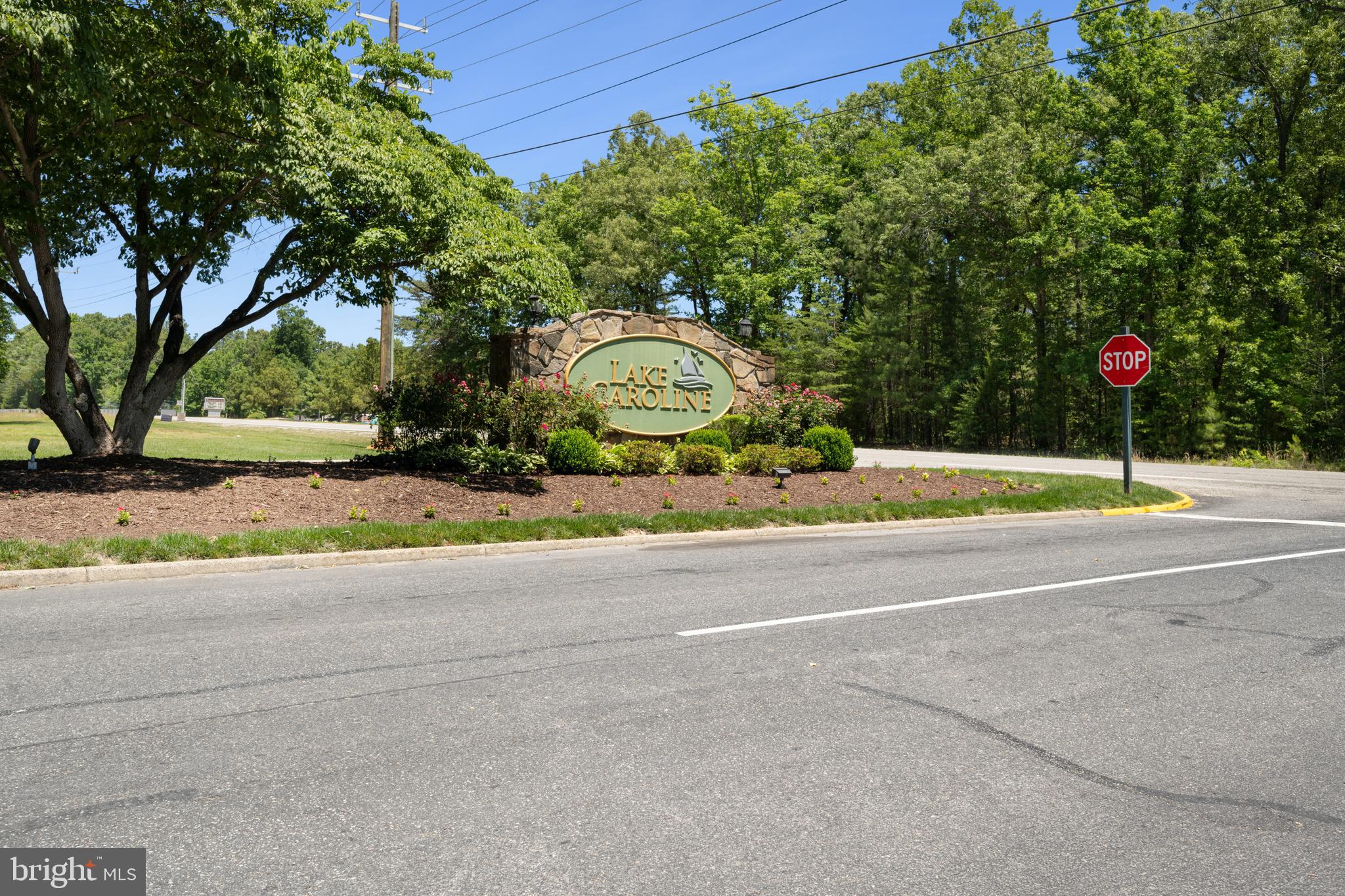 LAKE CAROLINE - Residential