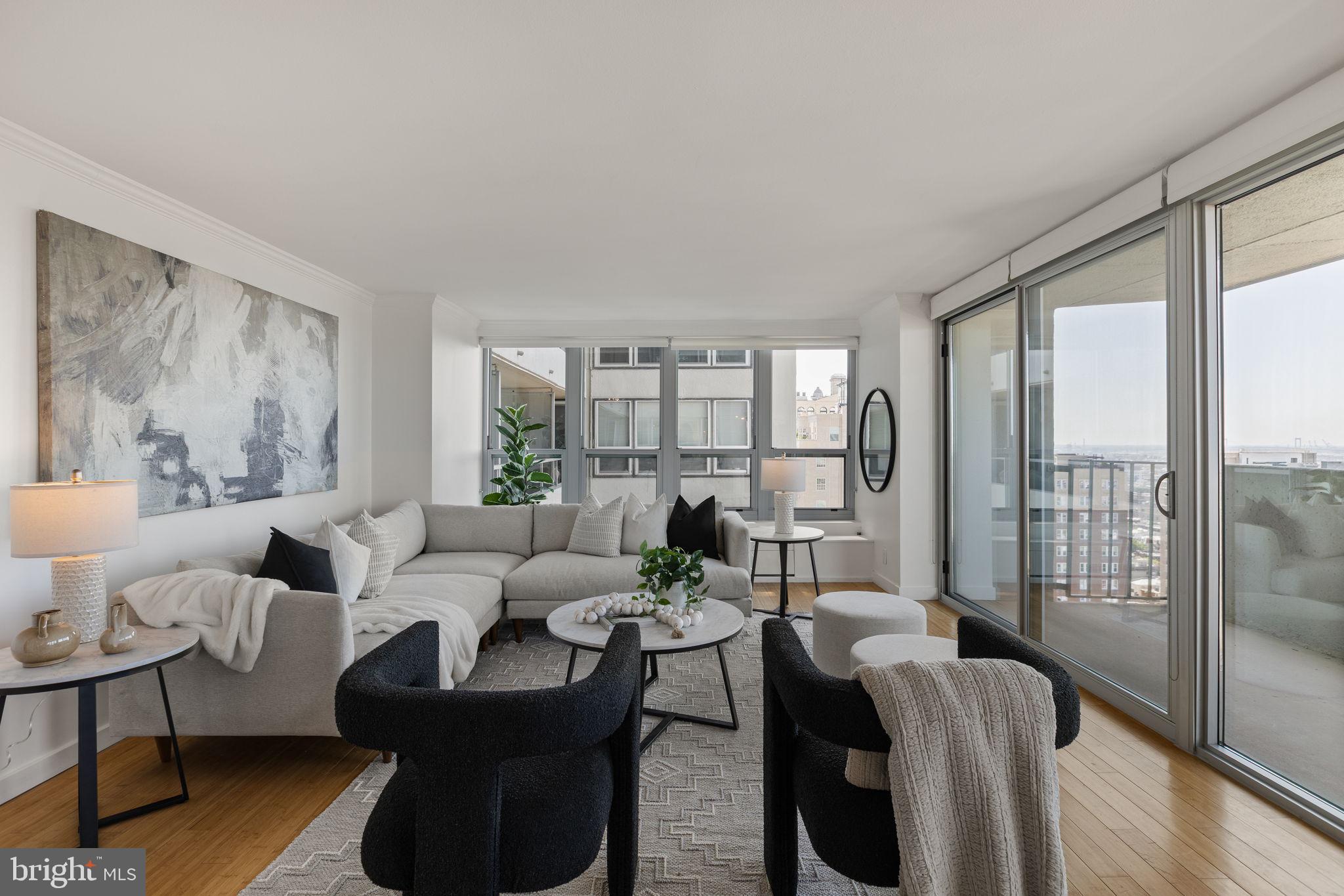RITTENHOUSE SQUARE - Residential