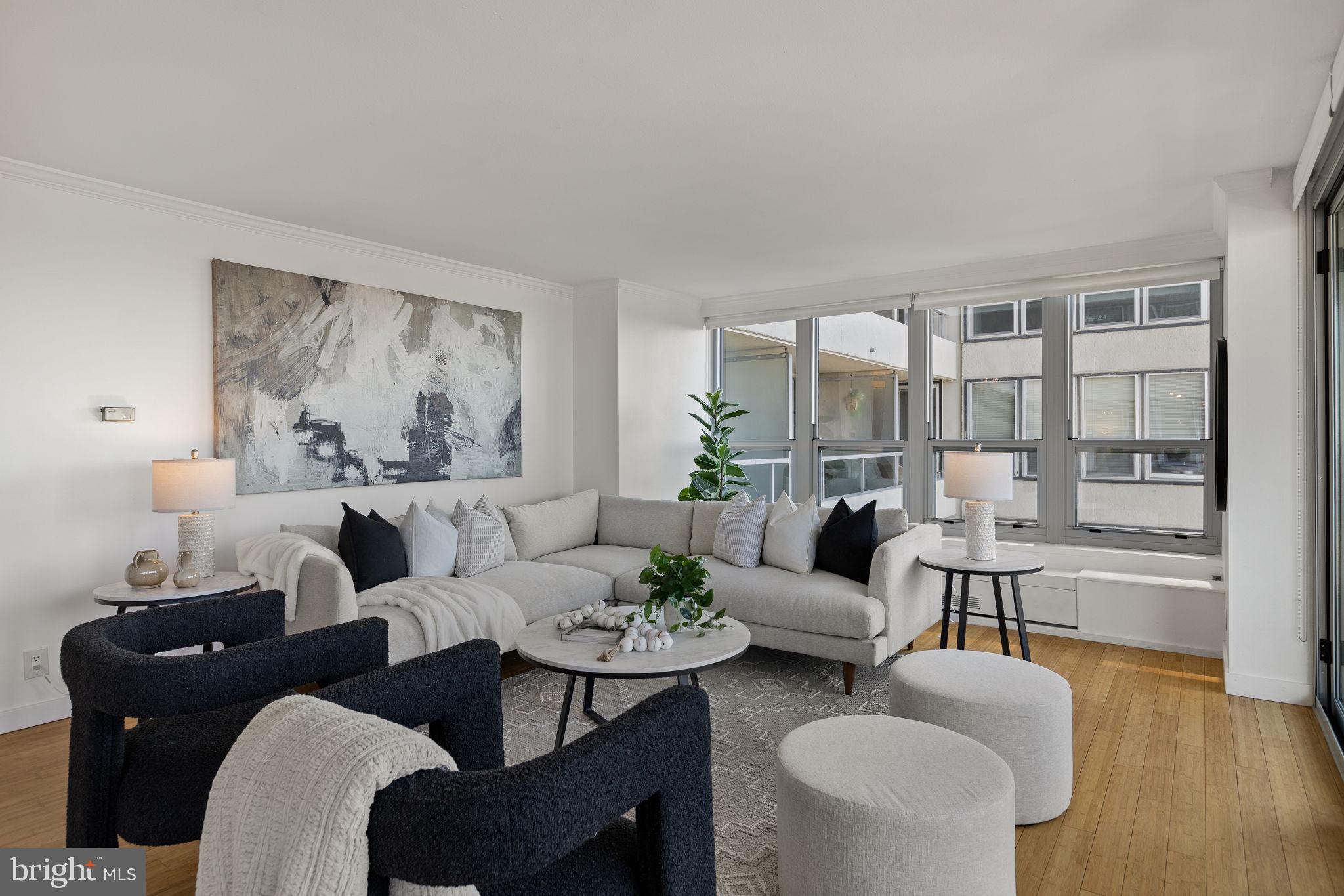 RITTENHOUSE SQUARE - Residential
