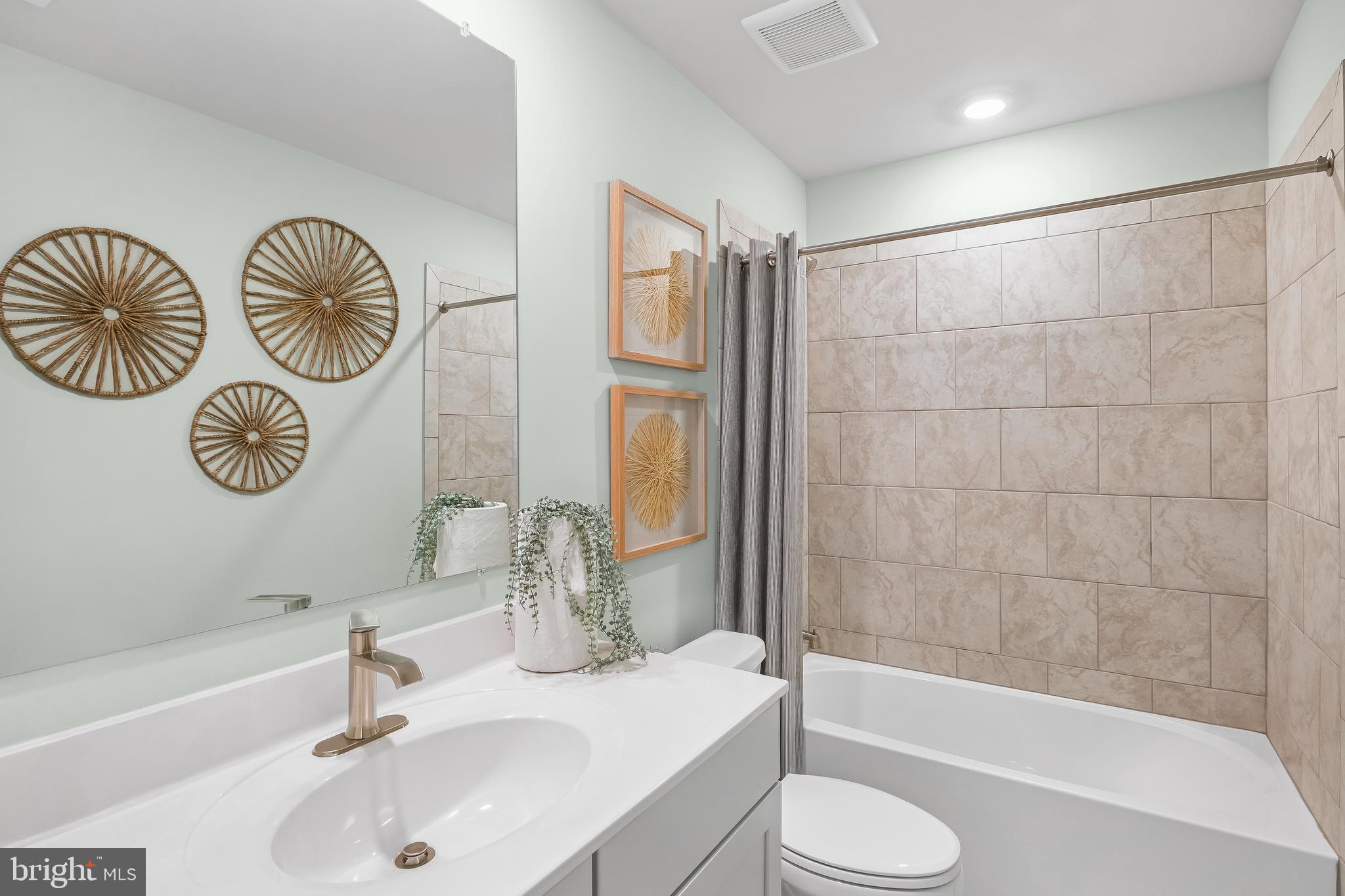 BRIDGEWATER - Residential