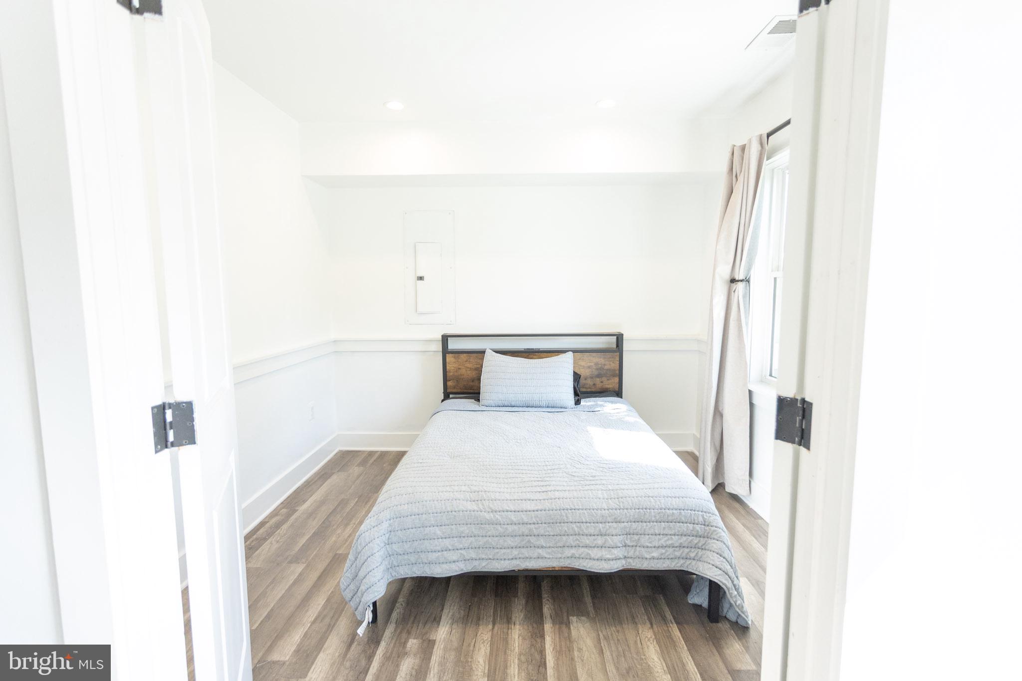 MANASSAS PARK - Residential