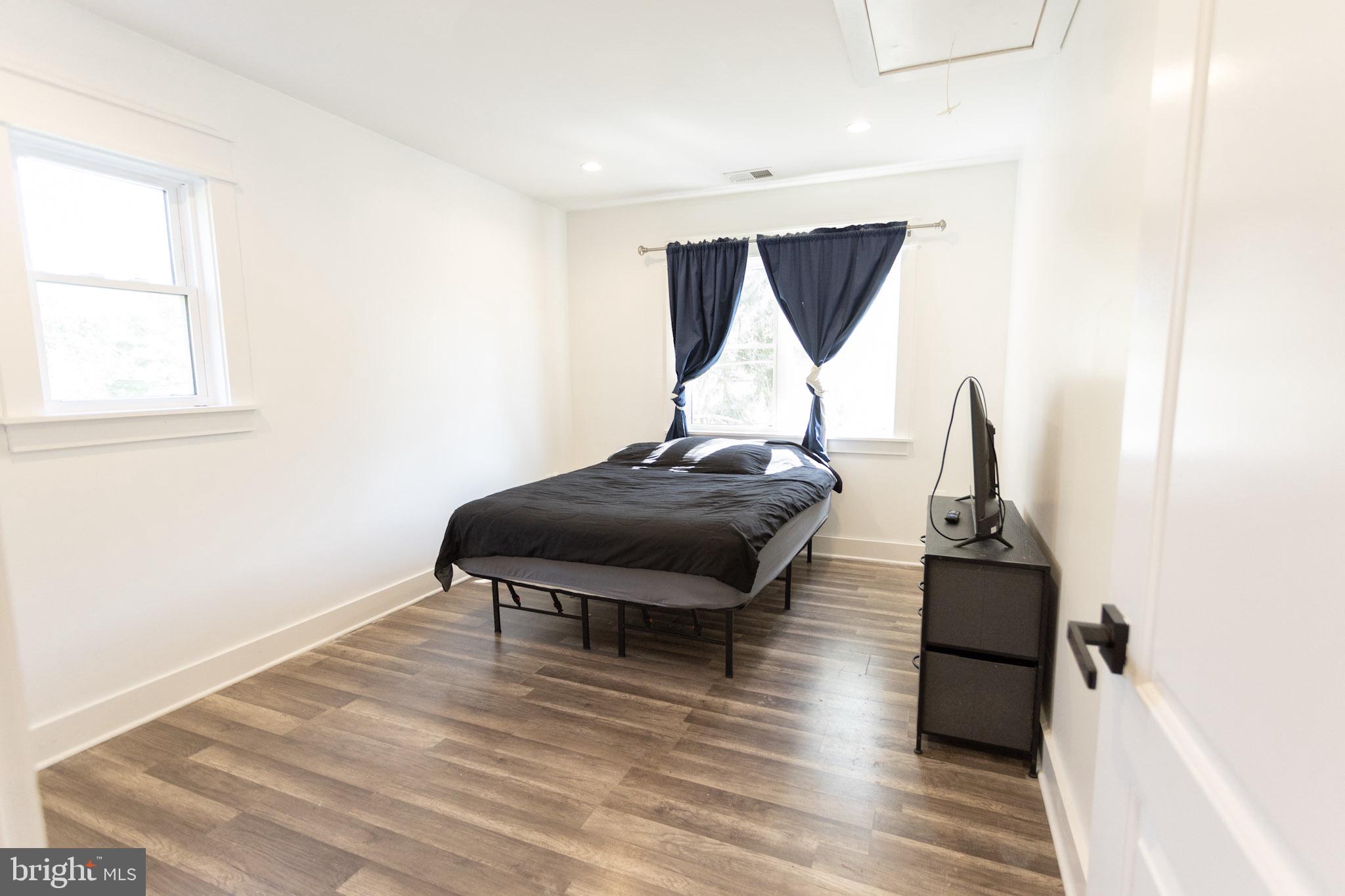 MANASSAS PARK - Residential