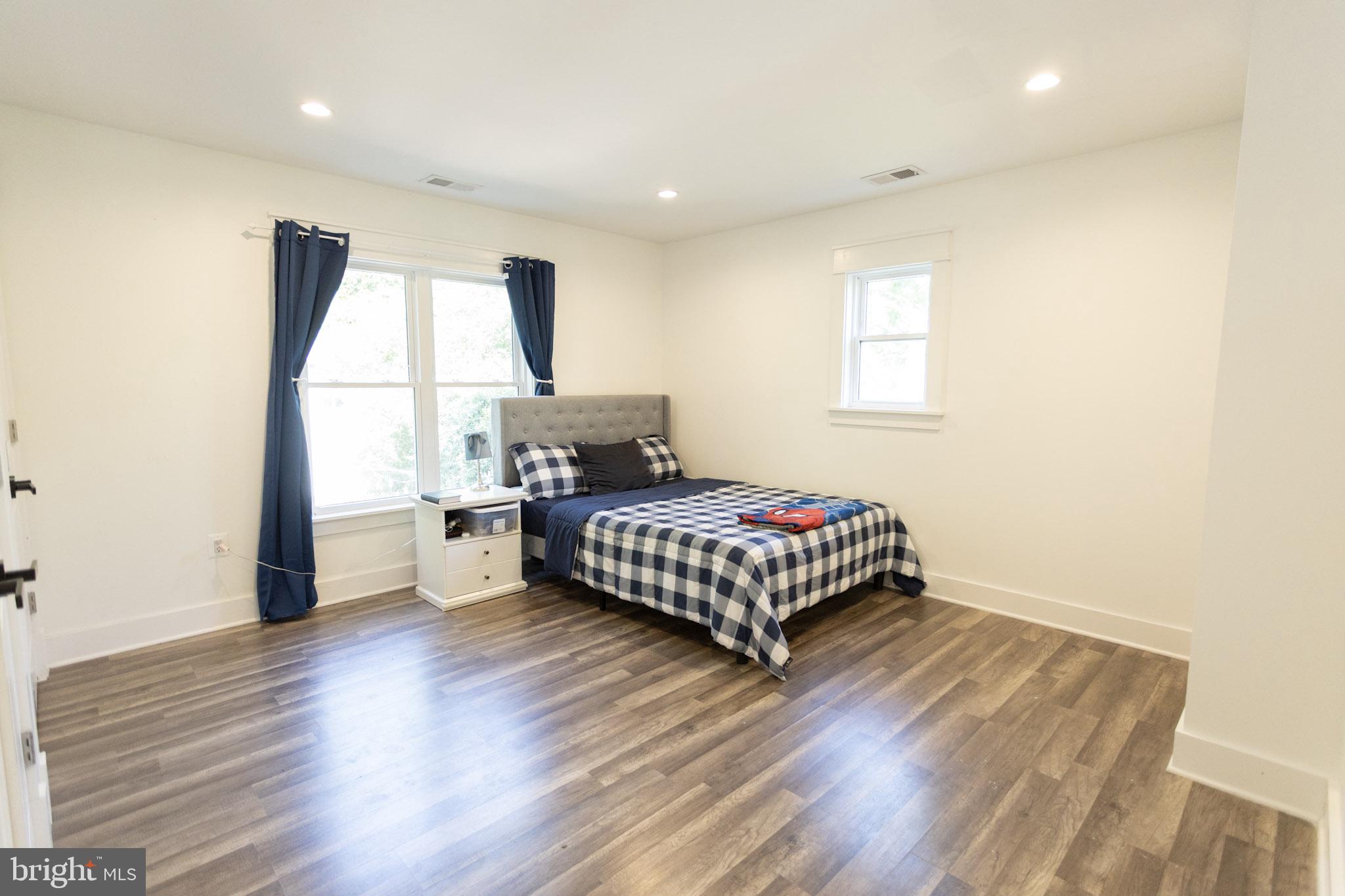MANASSAS PARK - Residential