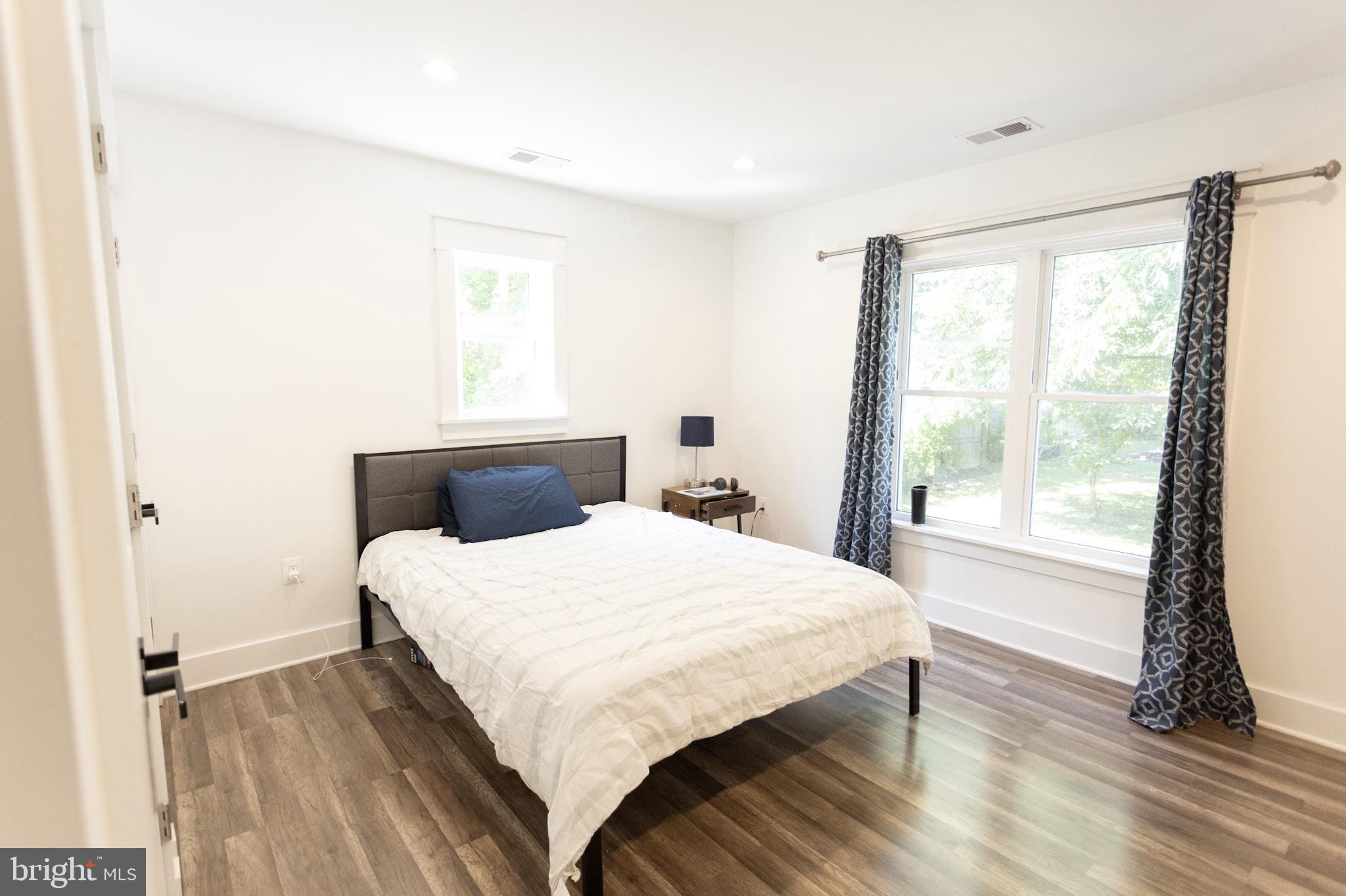MANASSAS PARK - Residential