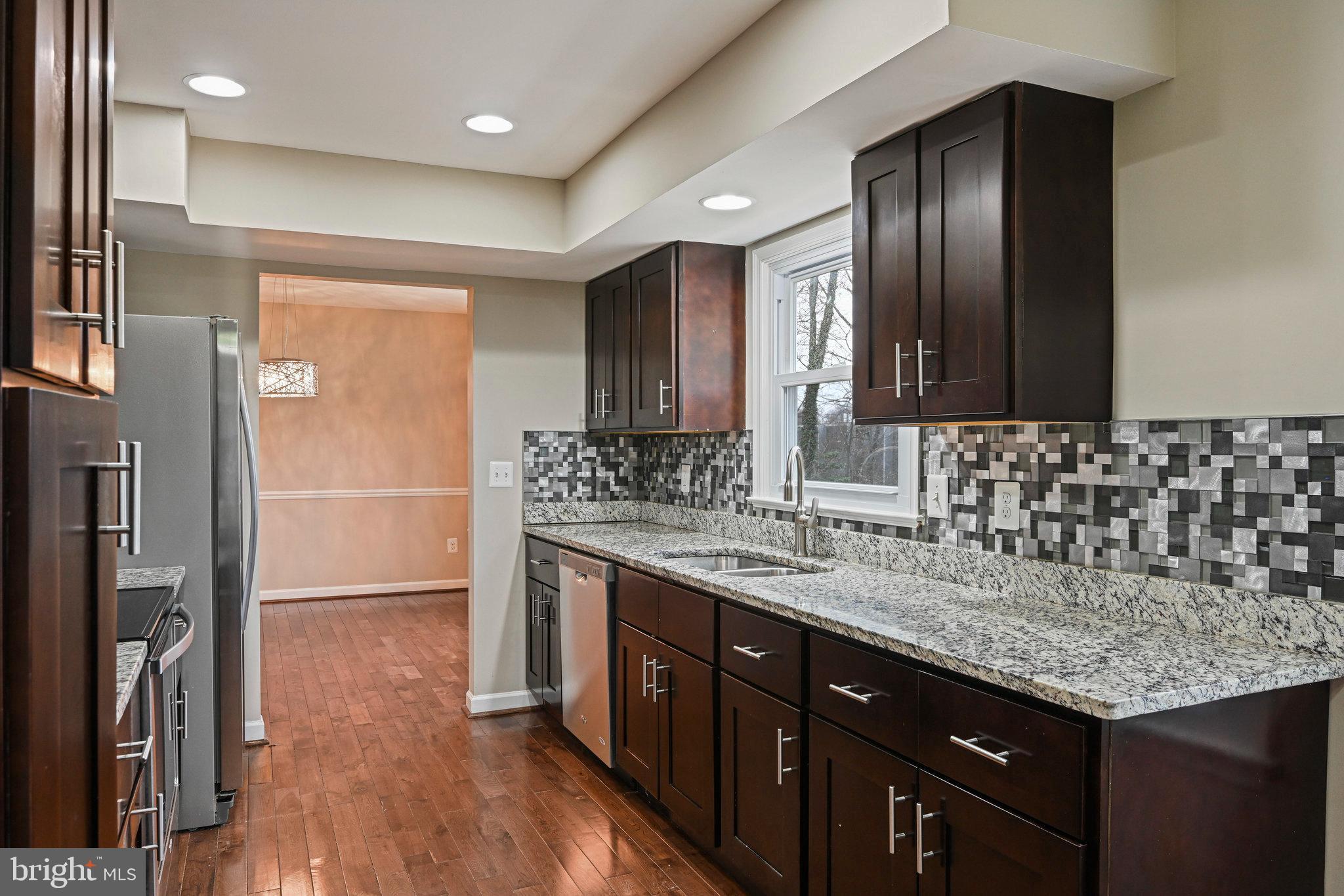 FIVE OAKS ESTATES - Residential