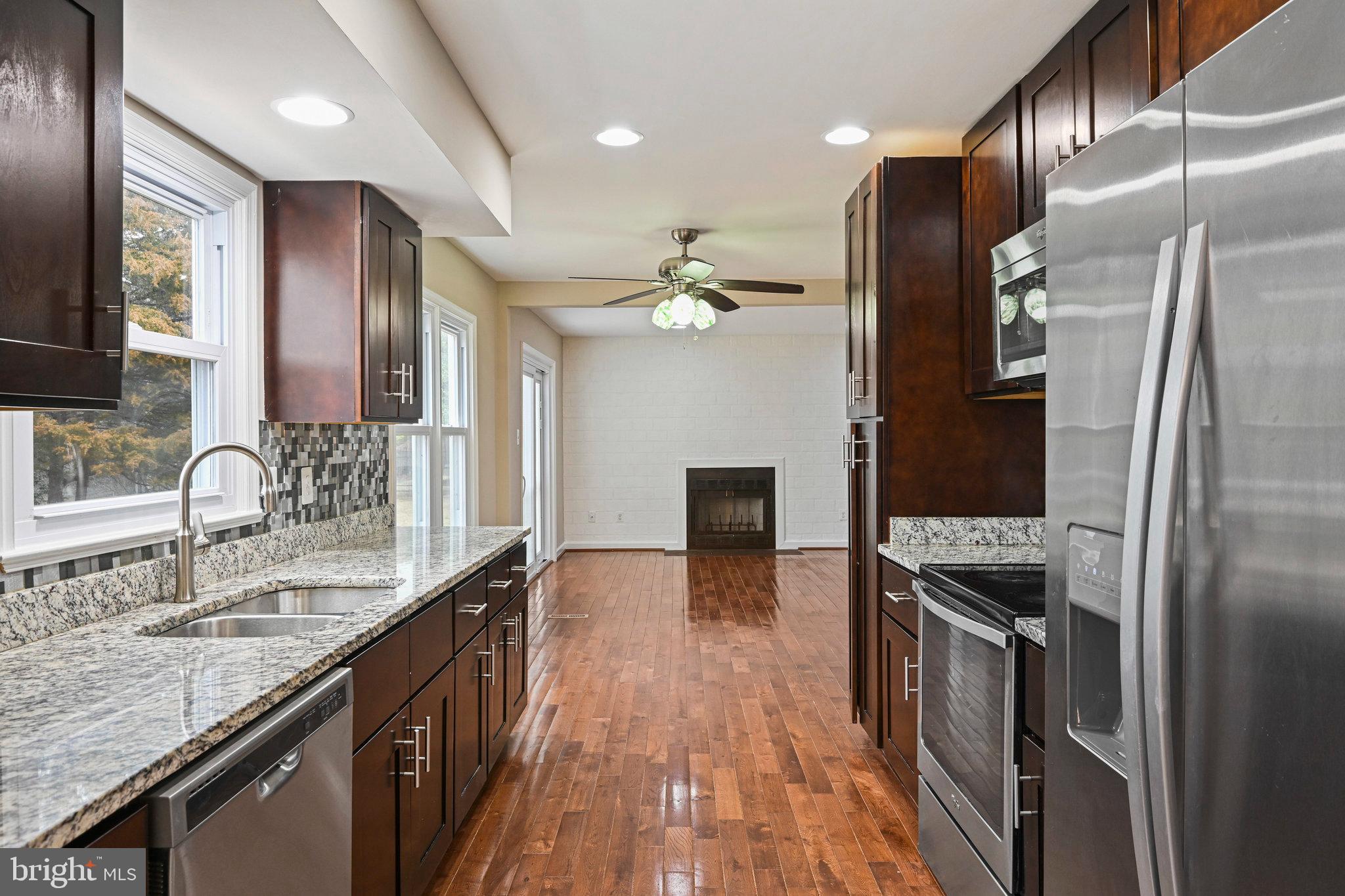 FIVE OAKS ESTATES - Residential