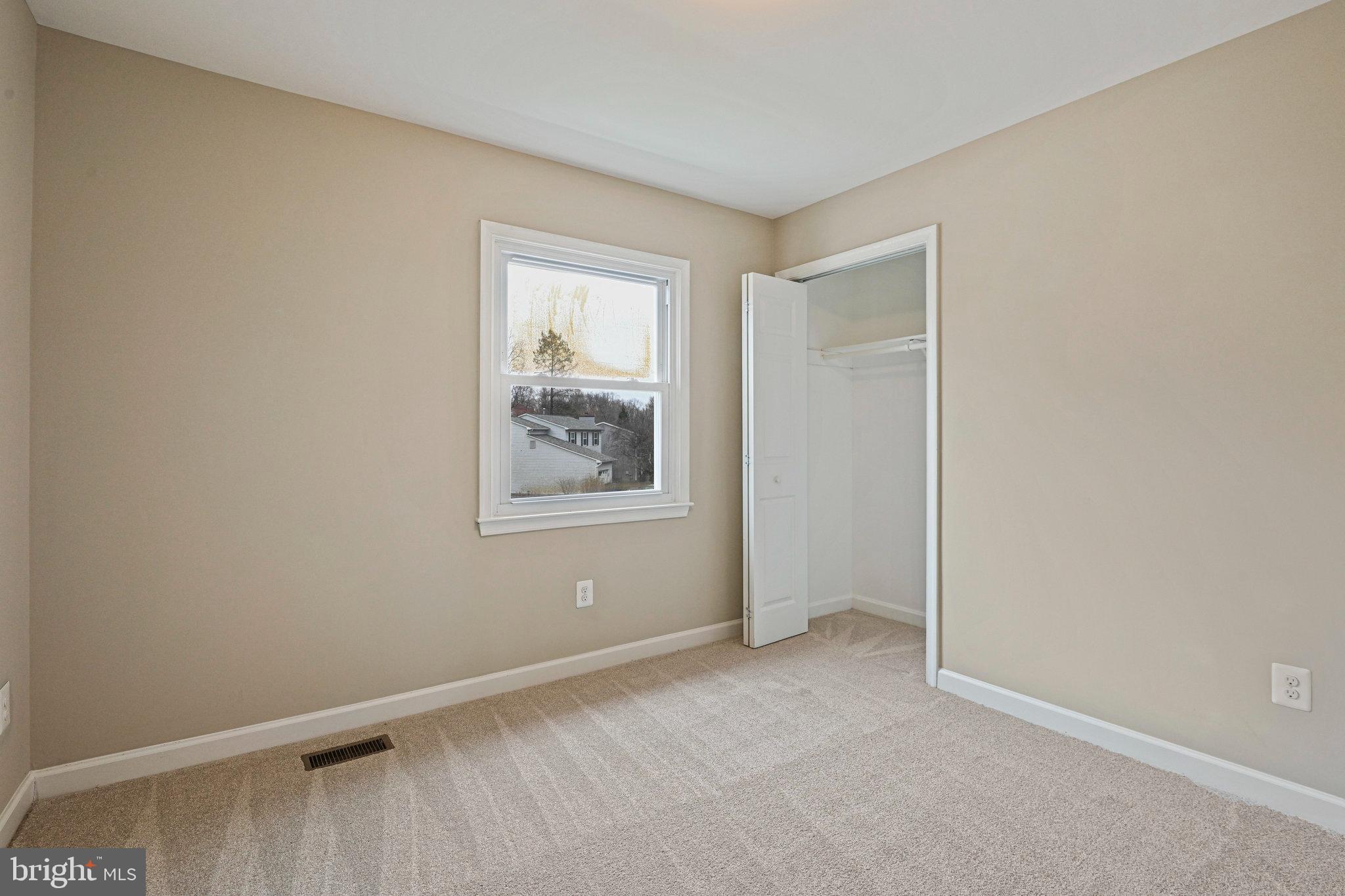 FIVE OAKS ESTATES - Residential