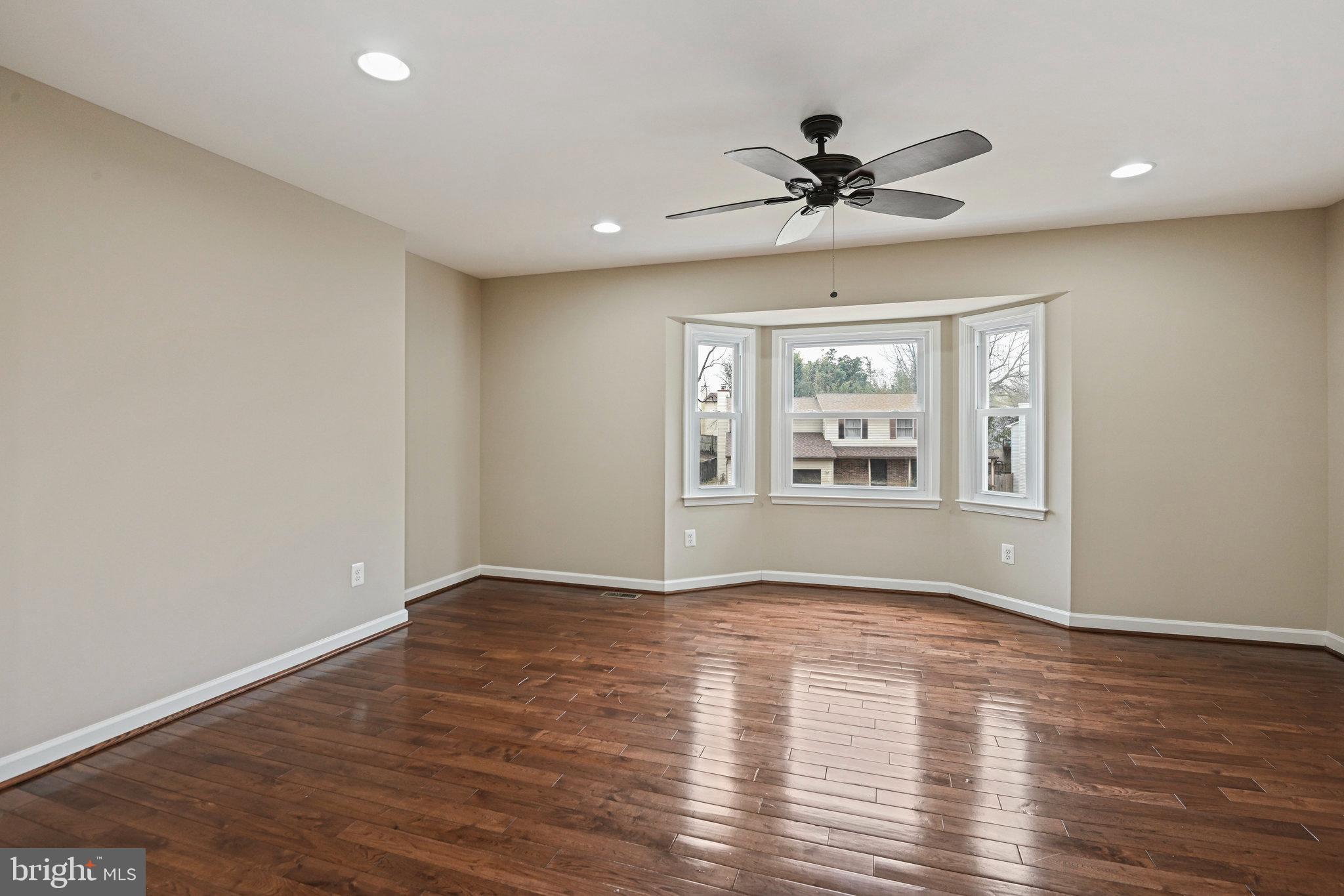 FIVE OAKS ESTATES - Residential