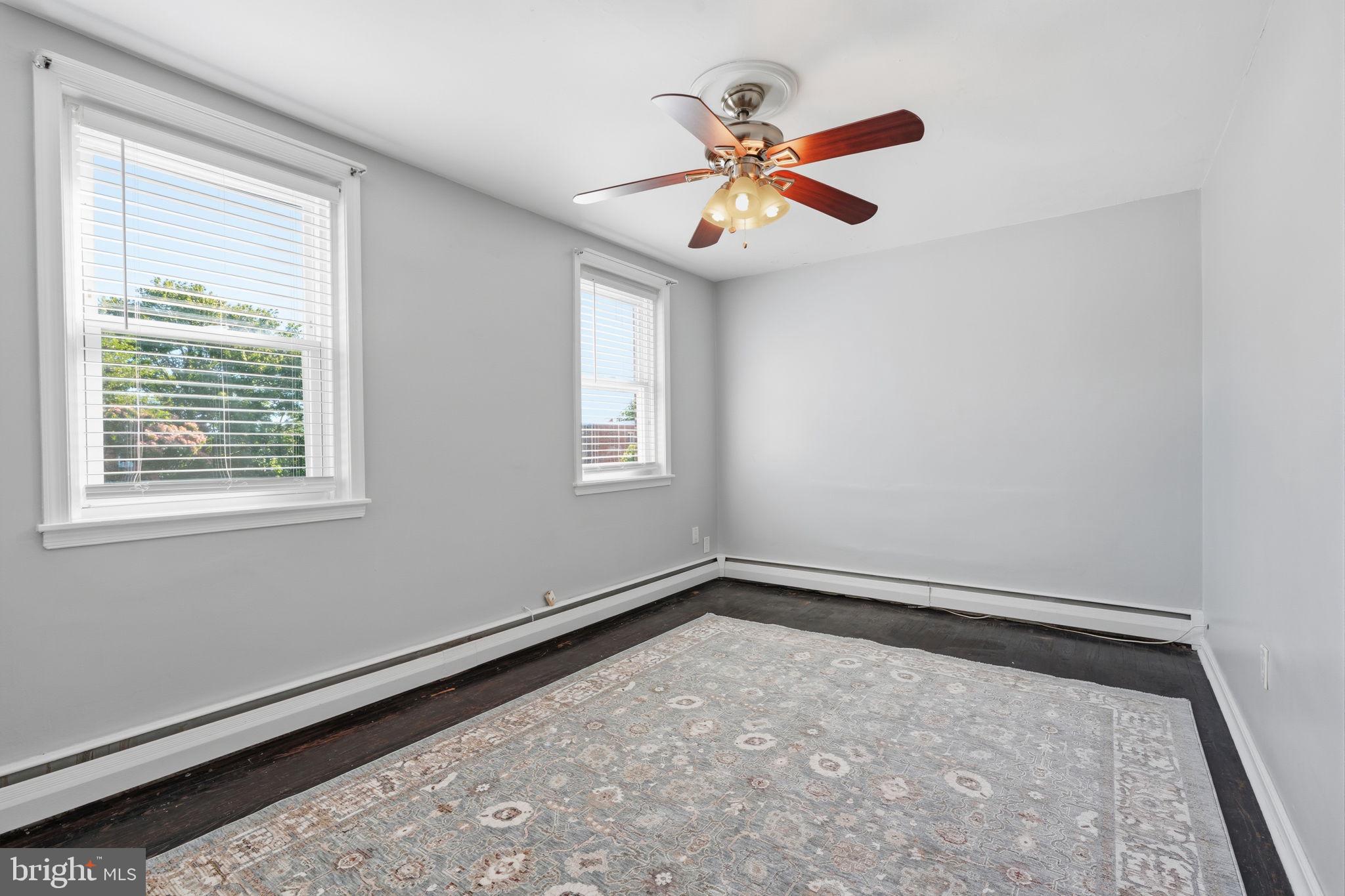 PHILADELPHIA (NORTHEAST) - Residential