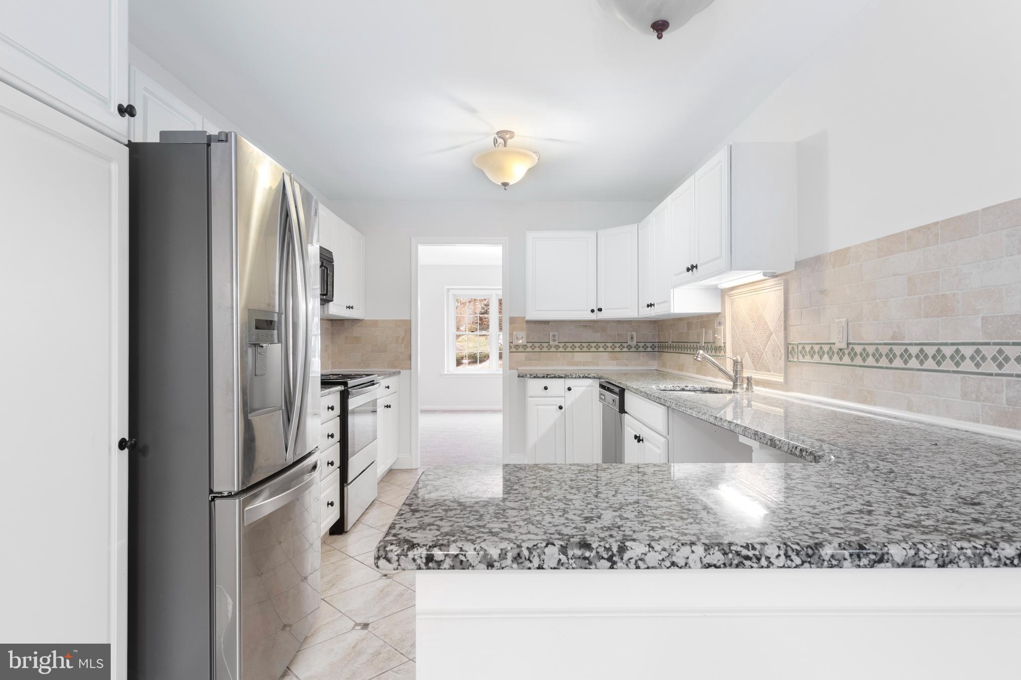 GLEN KNOLL ESTATES - Residential