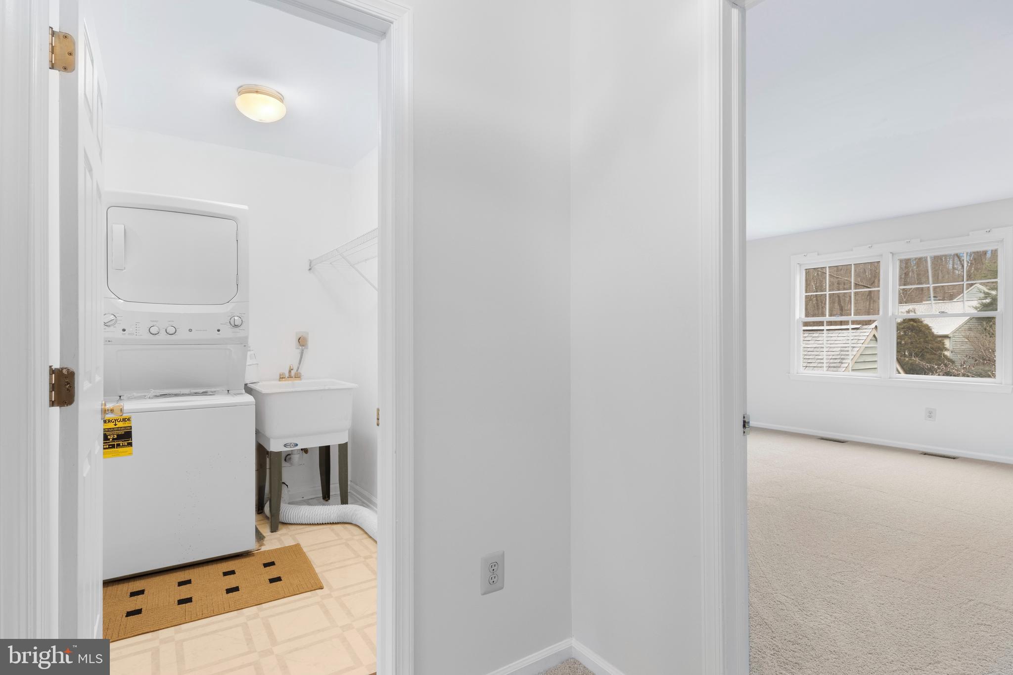 GLEN KNOLL ESTATES - Residential