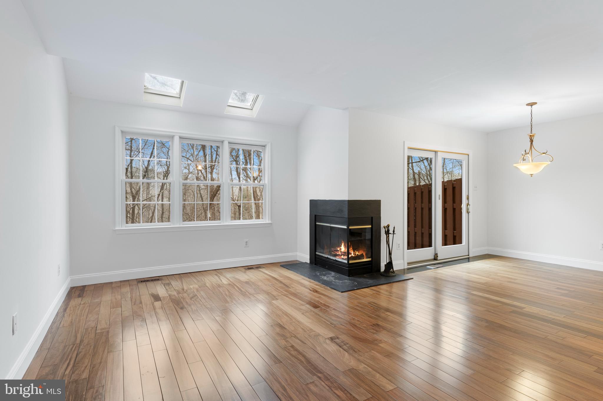 GLEN KNOLL ESTATES - Residential